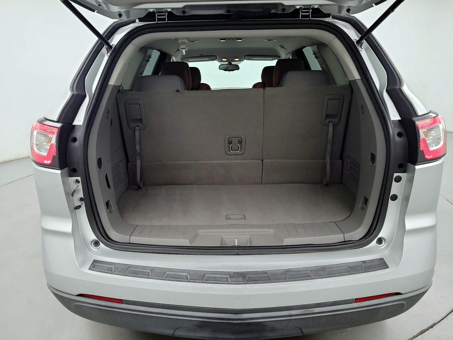 Thumbnail: 2016 Chevrolet Traverse - 20