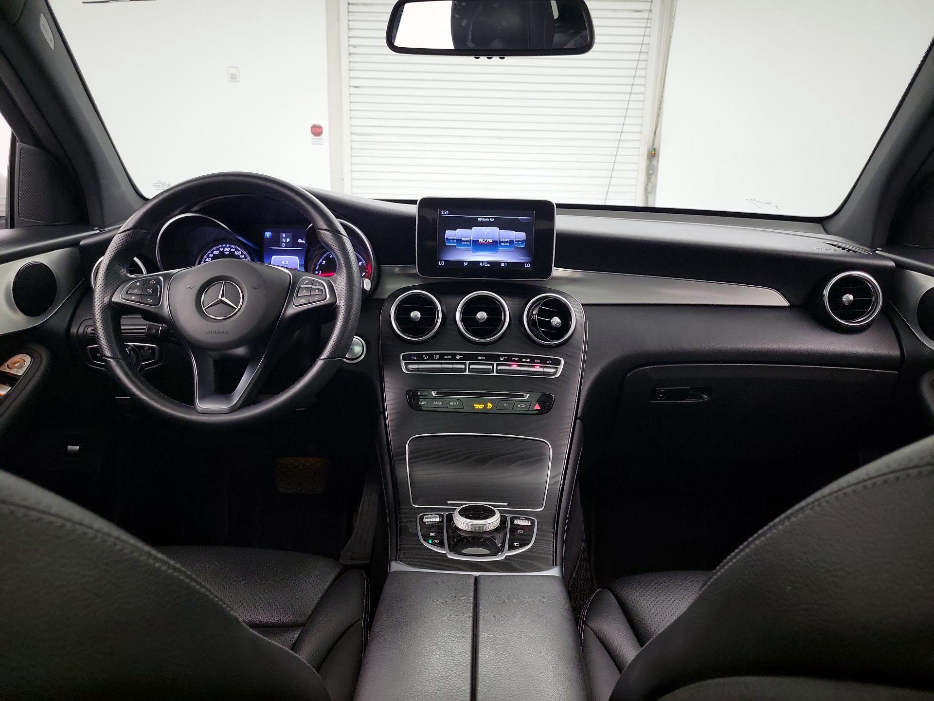 Thumbnail: 2019 Mercedes-Benz GLC - 9