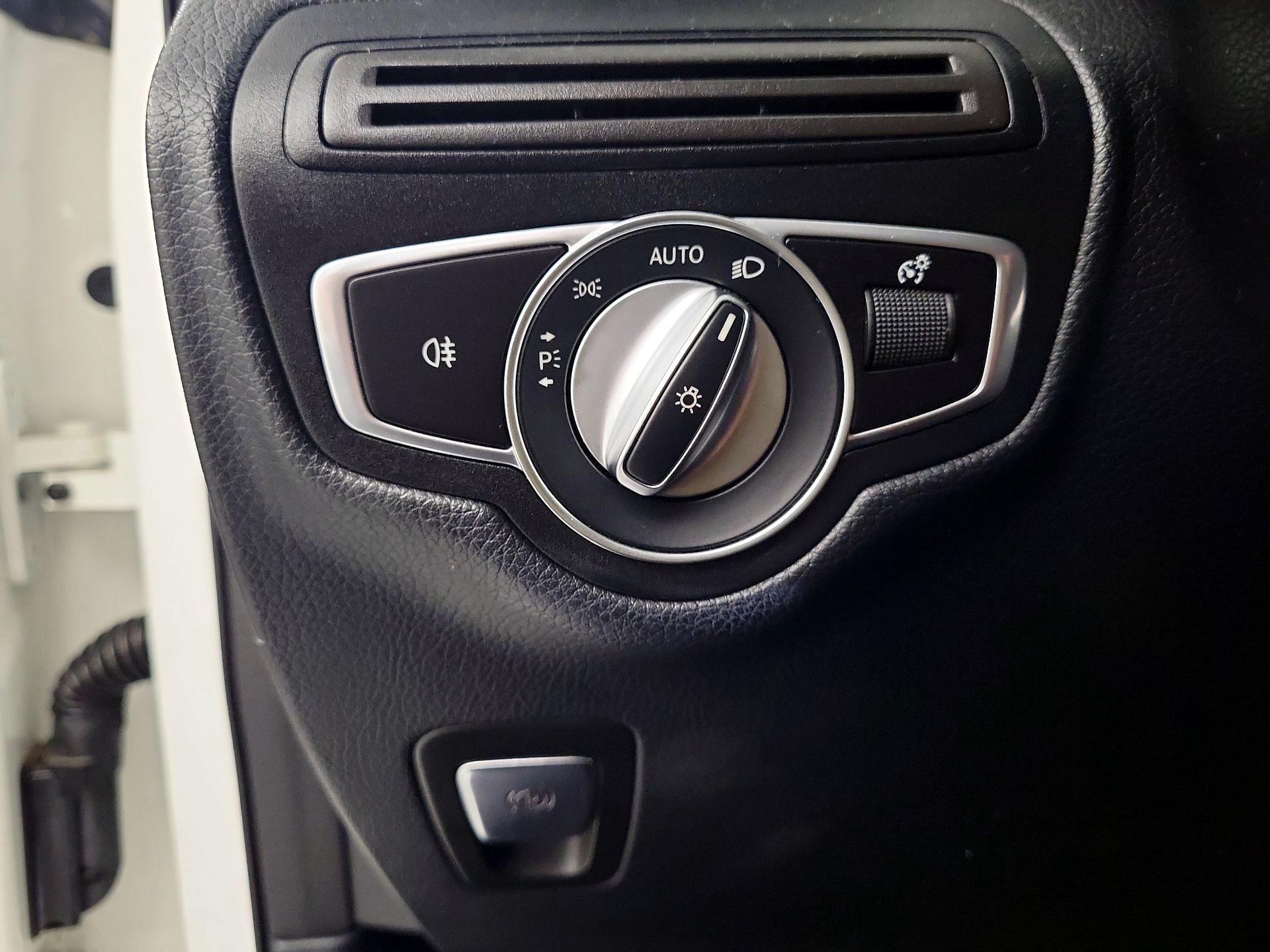 Thumbnail: 2019 Mercedes-Benz GLC - 13