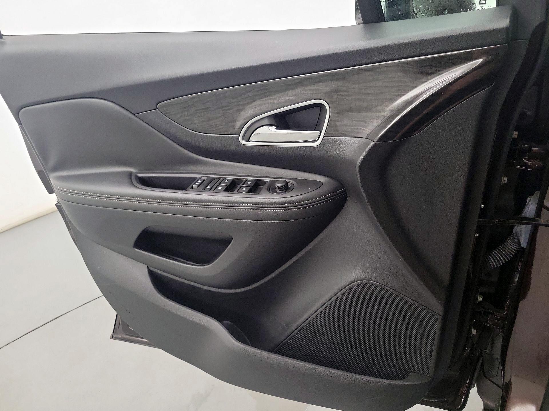 Thumbnail: 2016 Buick Encore - 12
