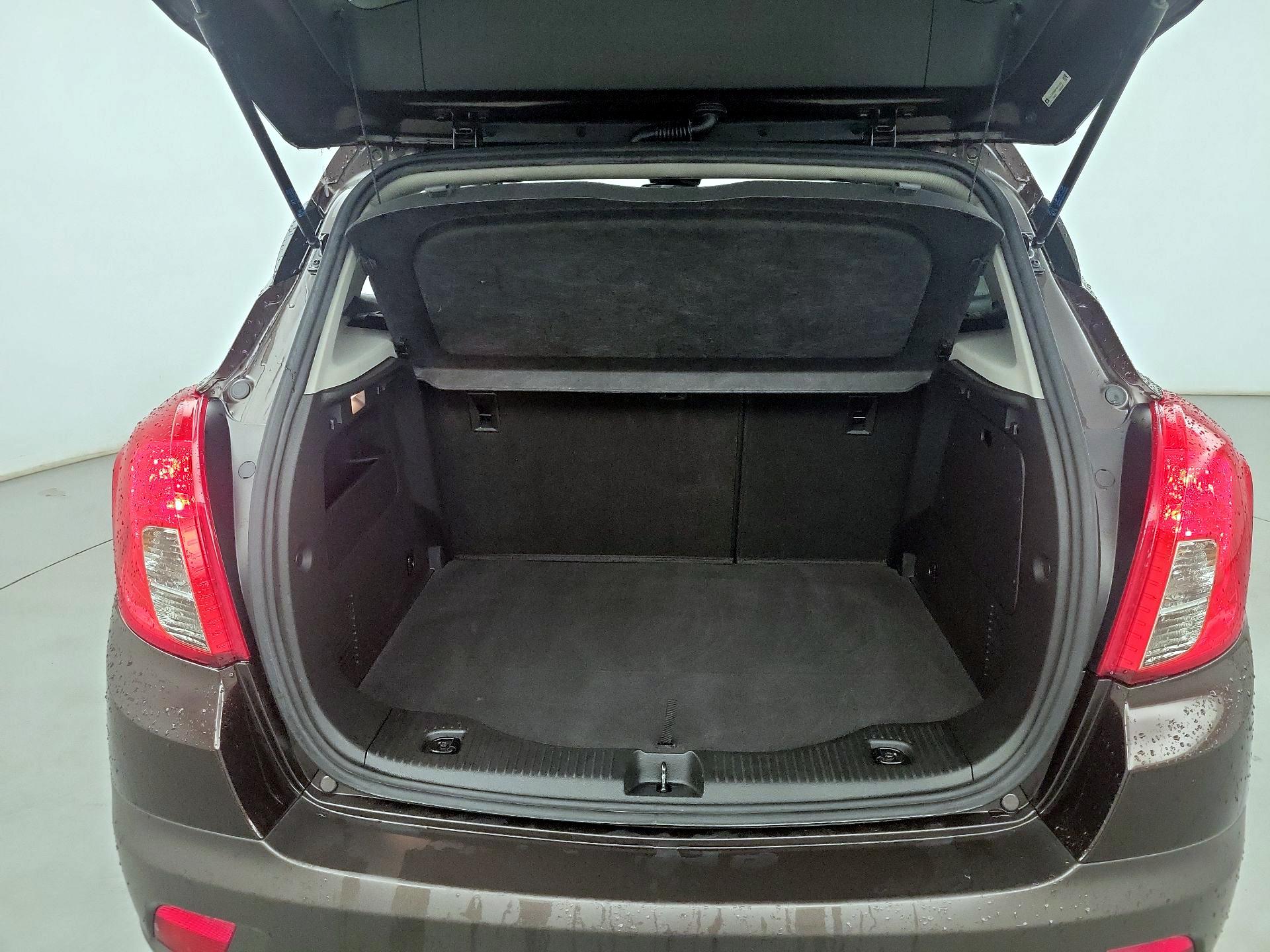 Thumbnail: 2016 Buick Encore - 20