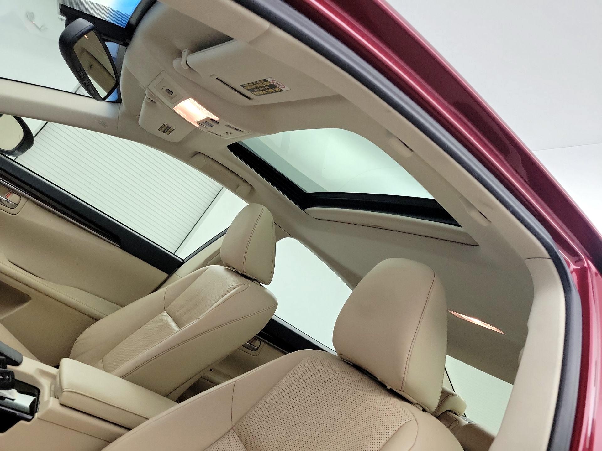 Thumbnail: 2015 Lexus ES - 20
