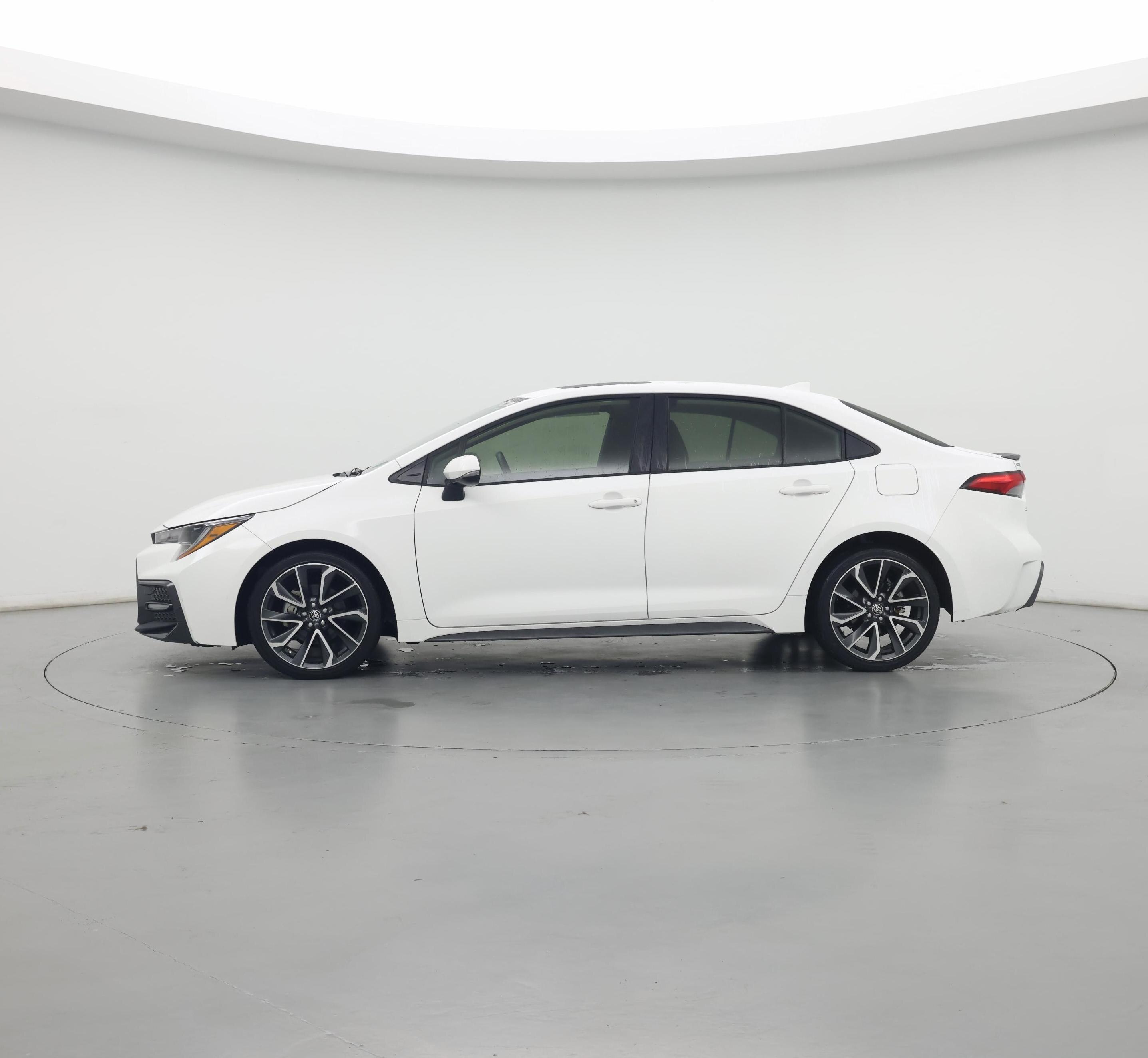 Thumbnail: 2021 Toyota Corolla - 3