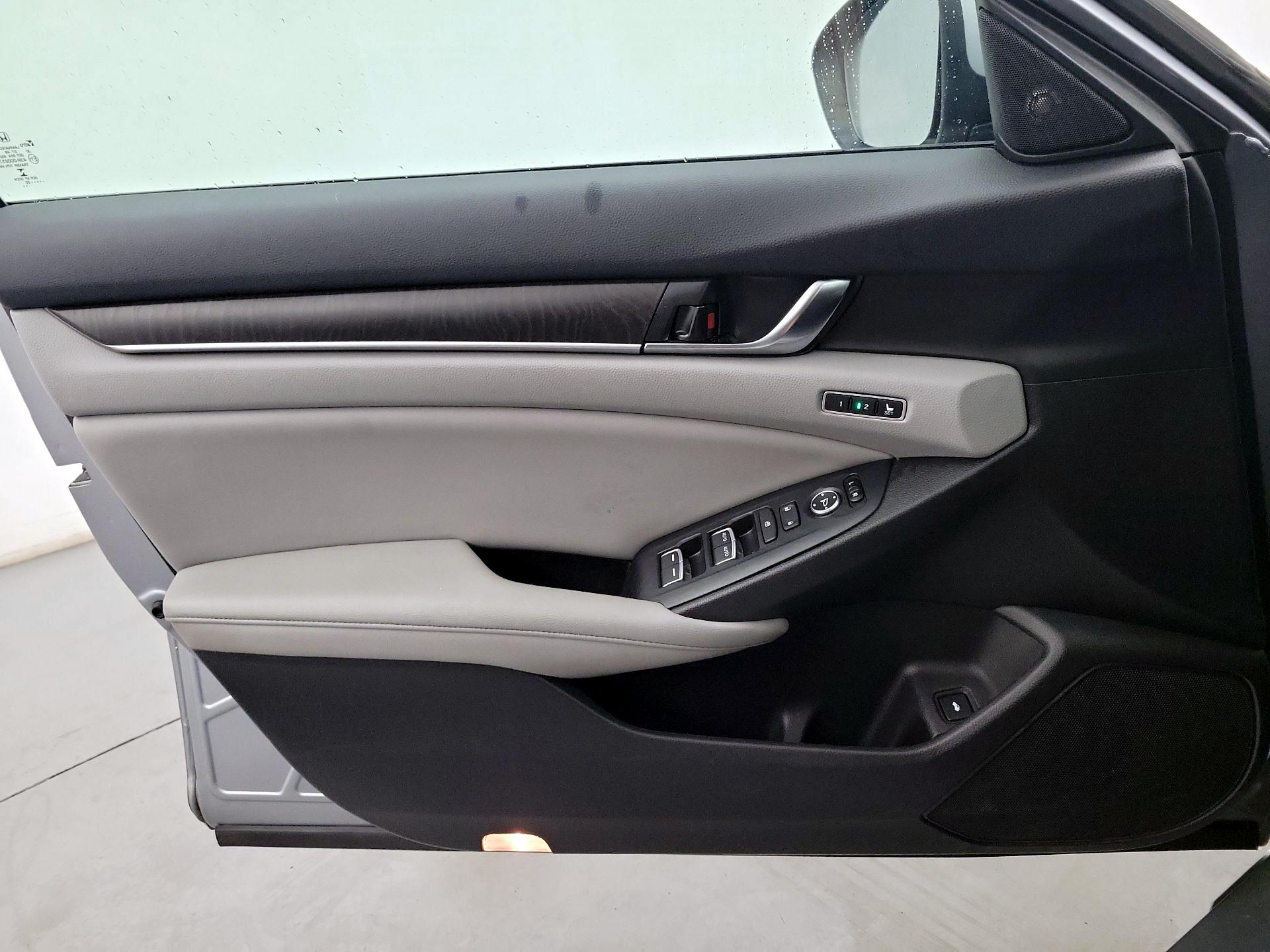Thumbnail: 2020 Honda Accord - 12