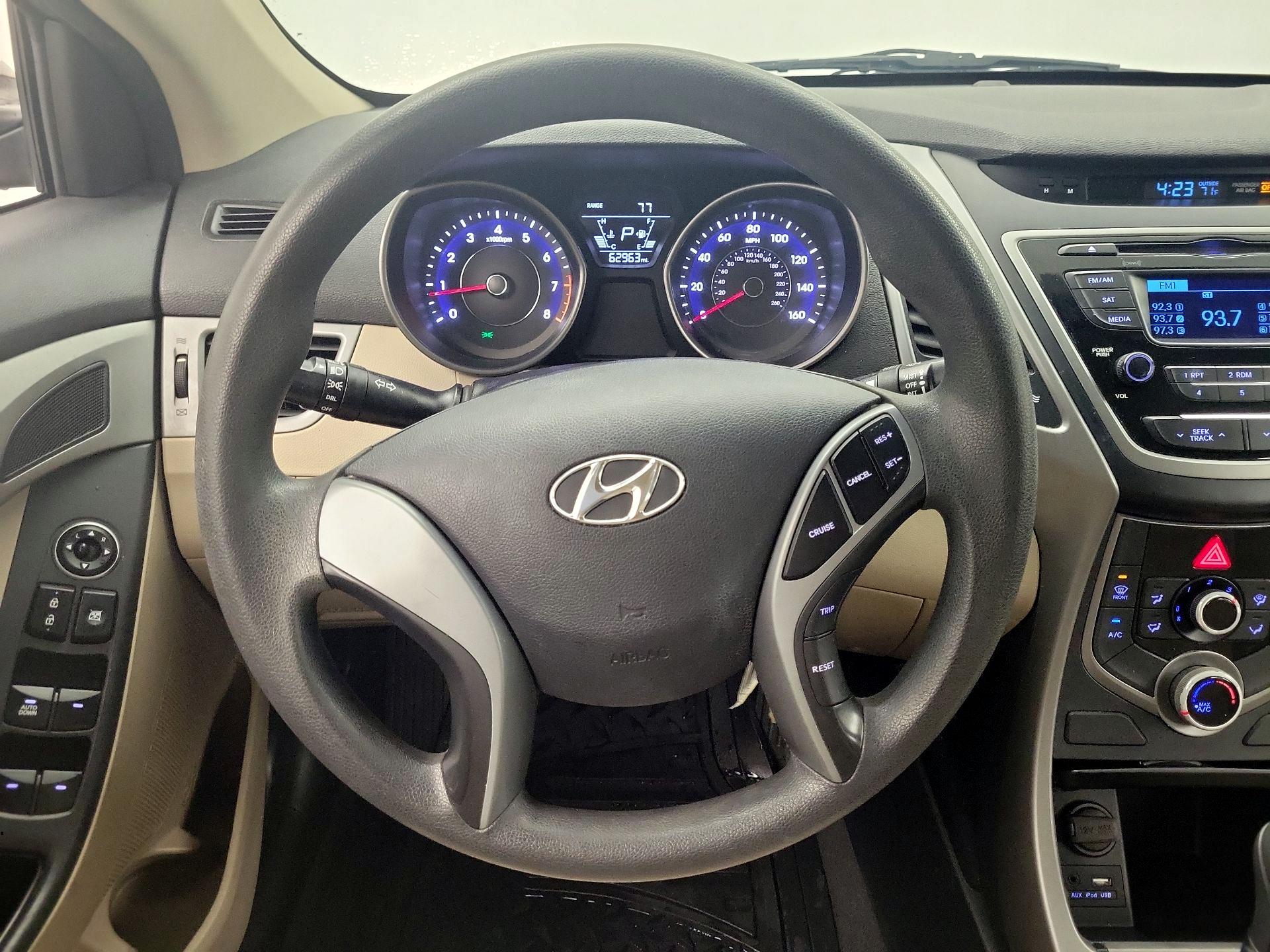 Thumbnail: 2016 Hyundai Elantra - 10