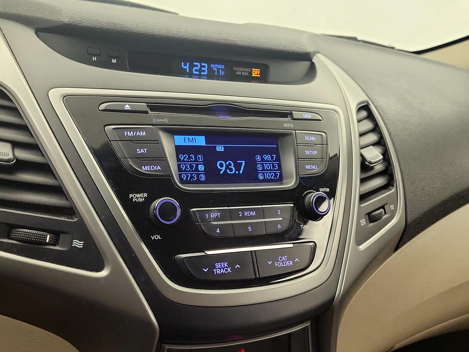 Thumbnail: 2016 Hyundai Elantra - 14