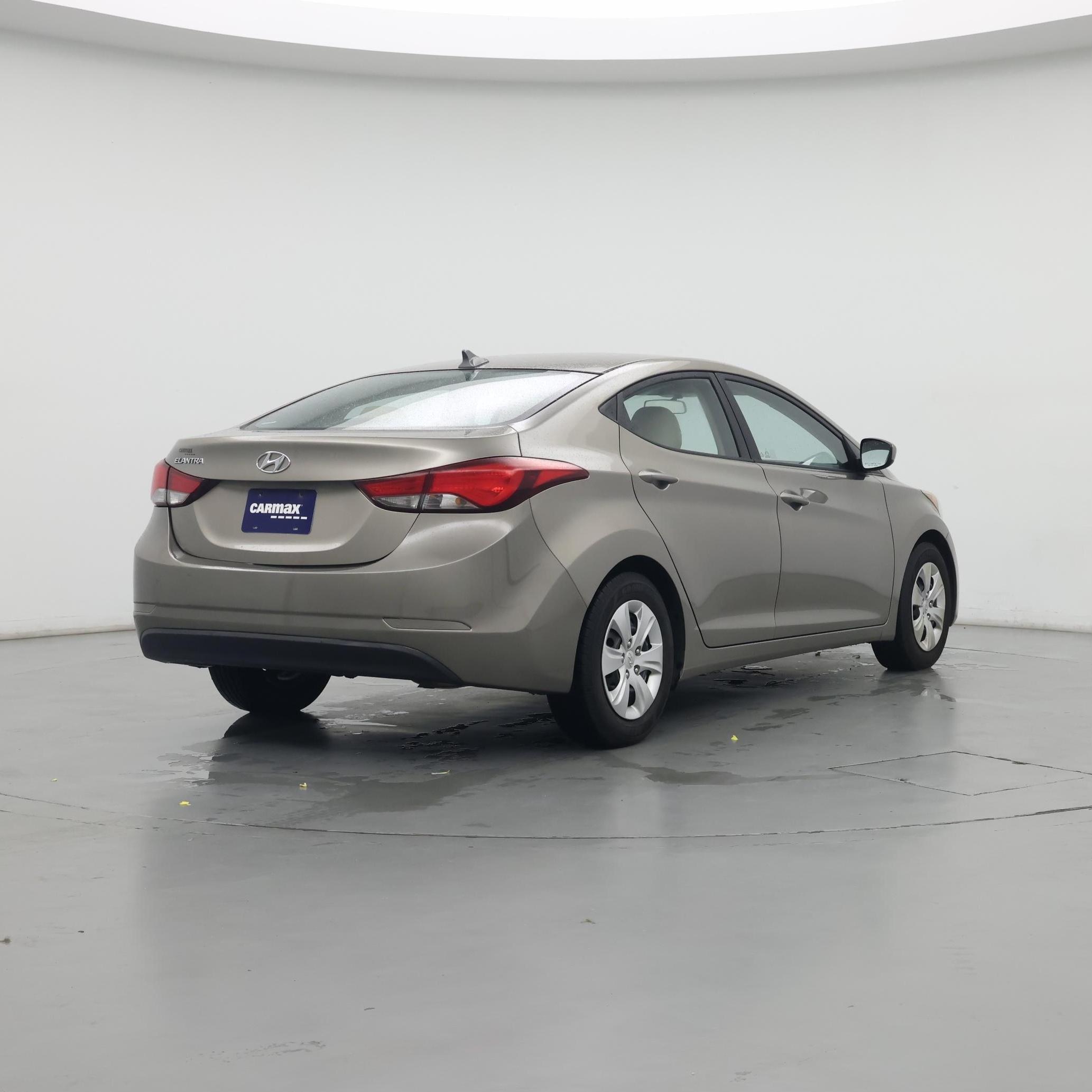 Thumbnail: 2016 Hyundai Elantra - 8