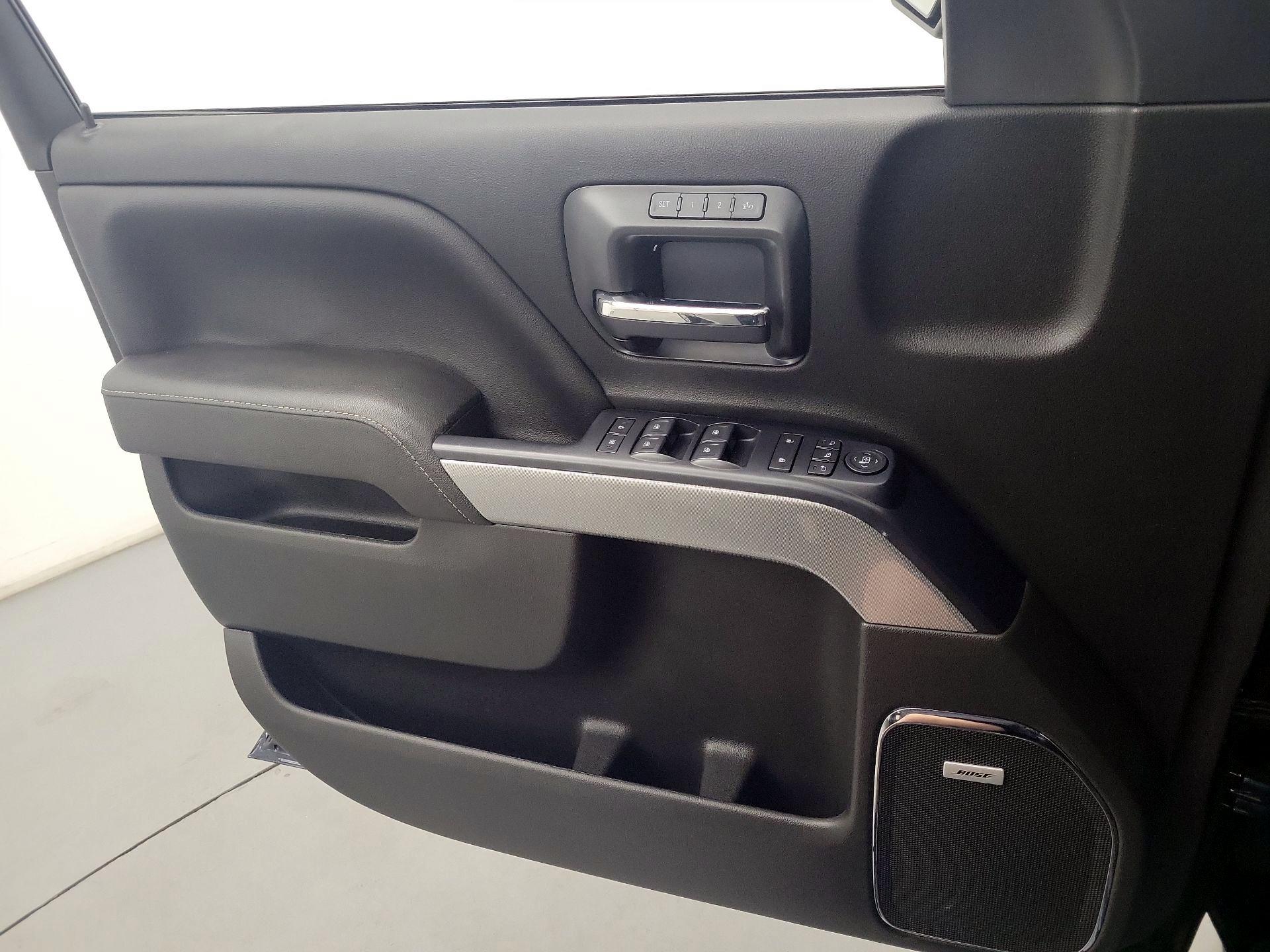 Thumbnail: 2018 Chevrolet Silverado 1500 - 12