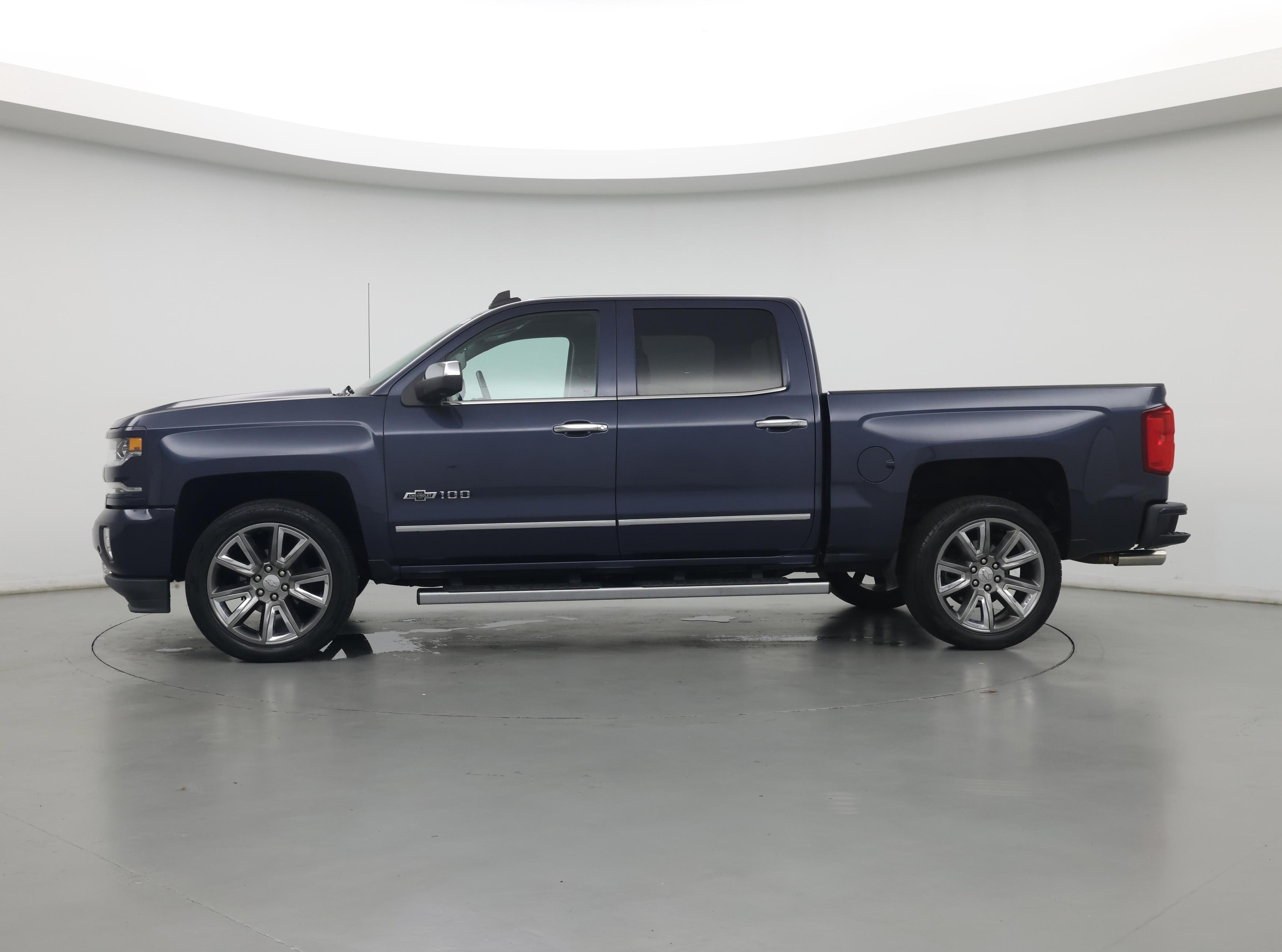 Thumbnail: 2018 Chevrolet Silverado 1500 - 3