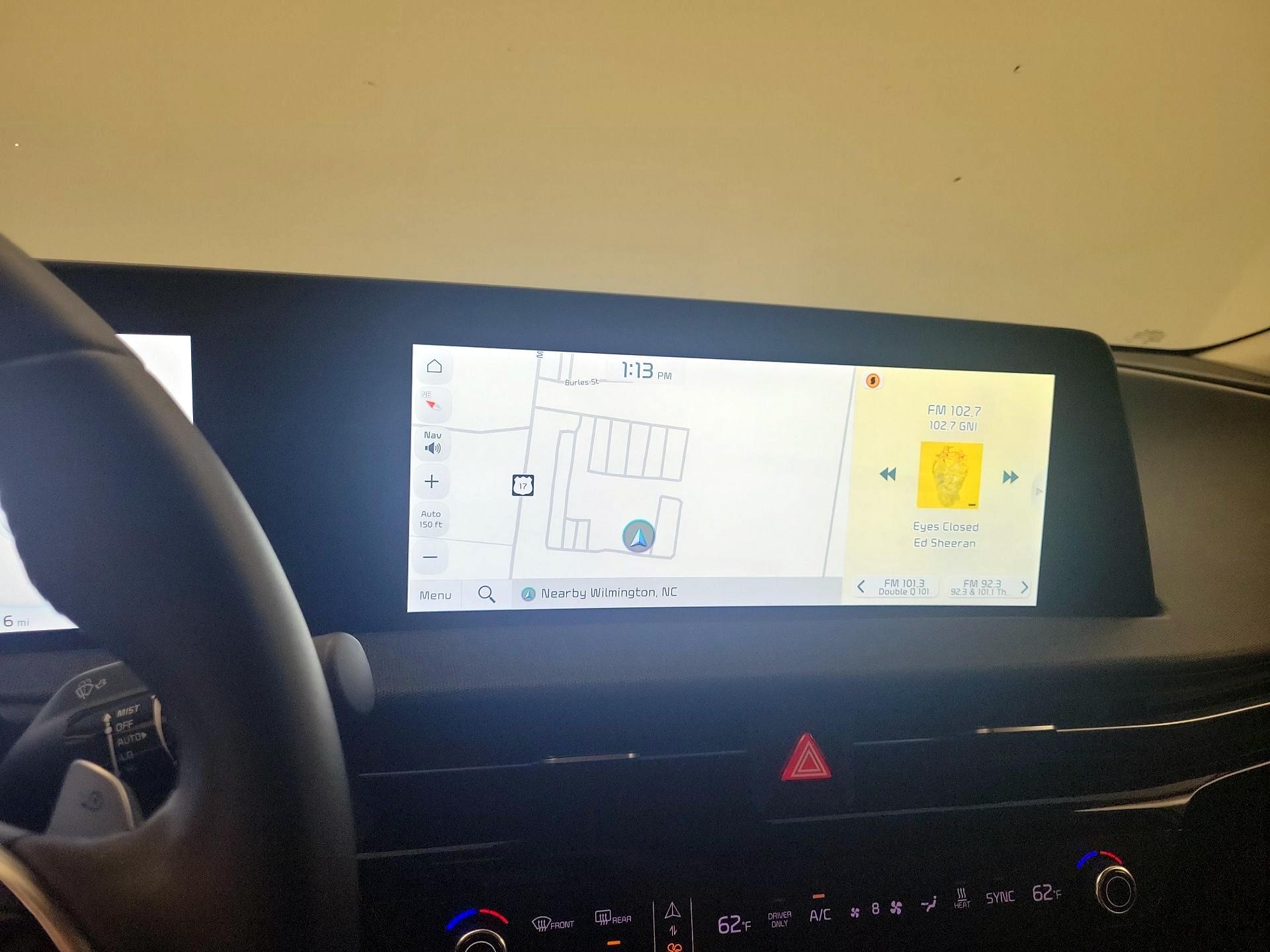 Thumbnail: 2022 Kia EV6 - 14