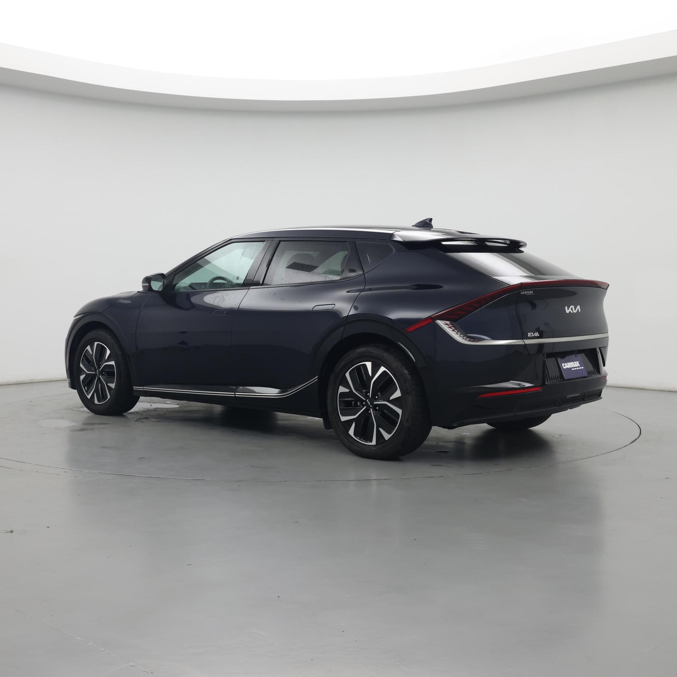 Thumbnail: 2022 Kia EV6 - 3