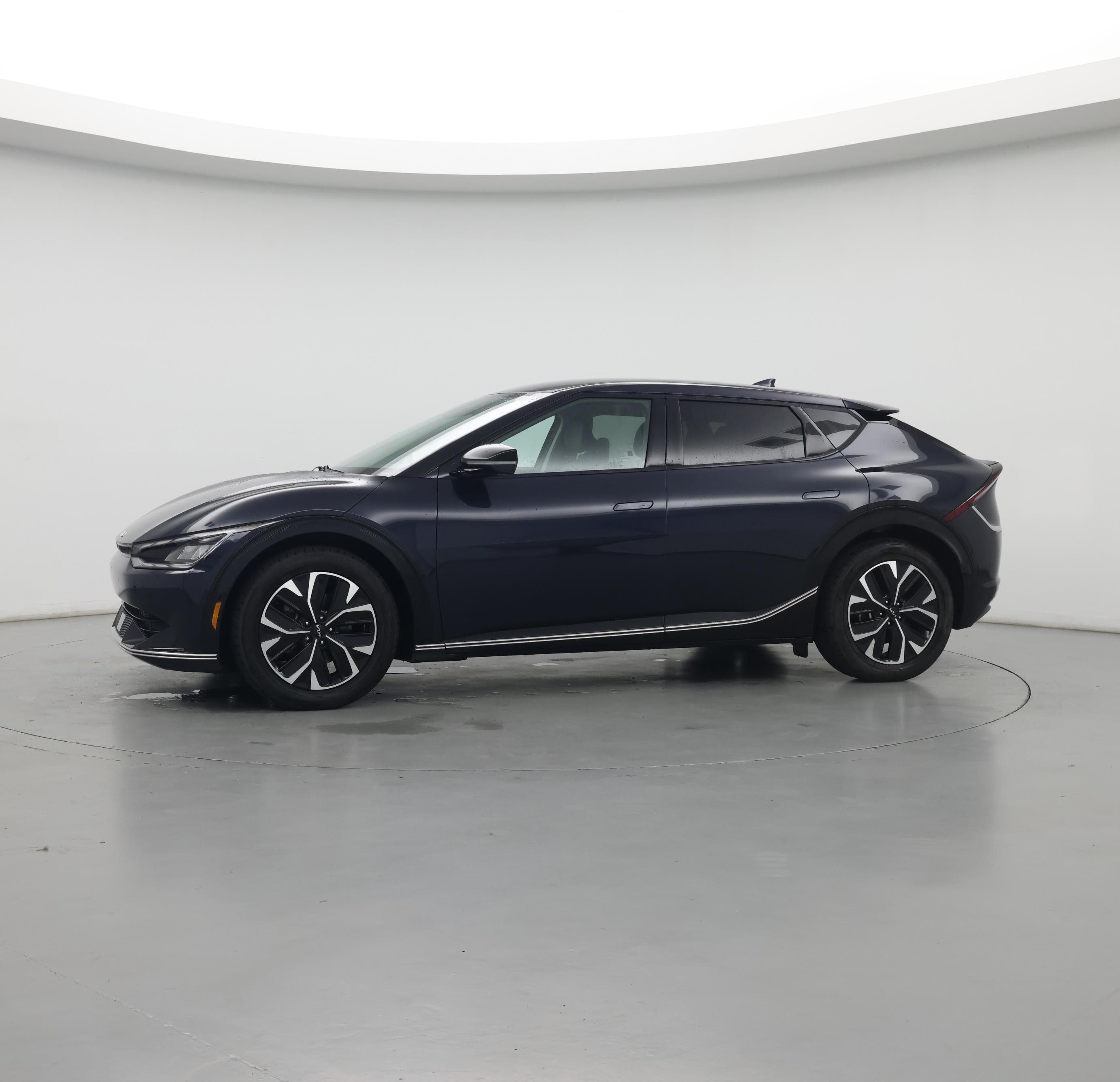 Thumbnail: 2022 Kia EV6 - 4