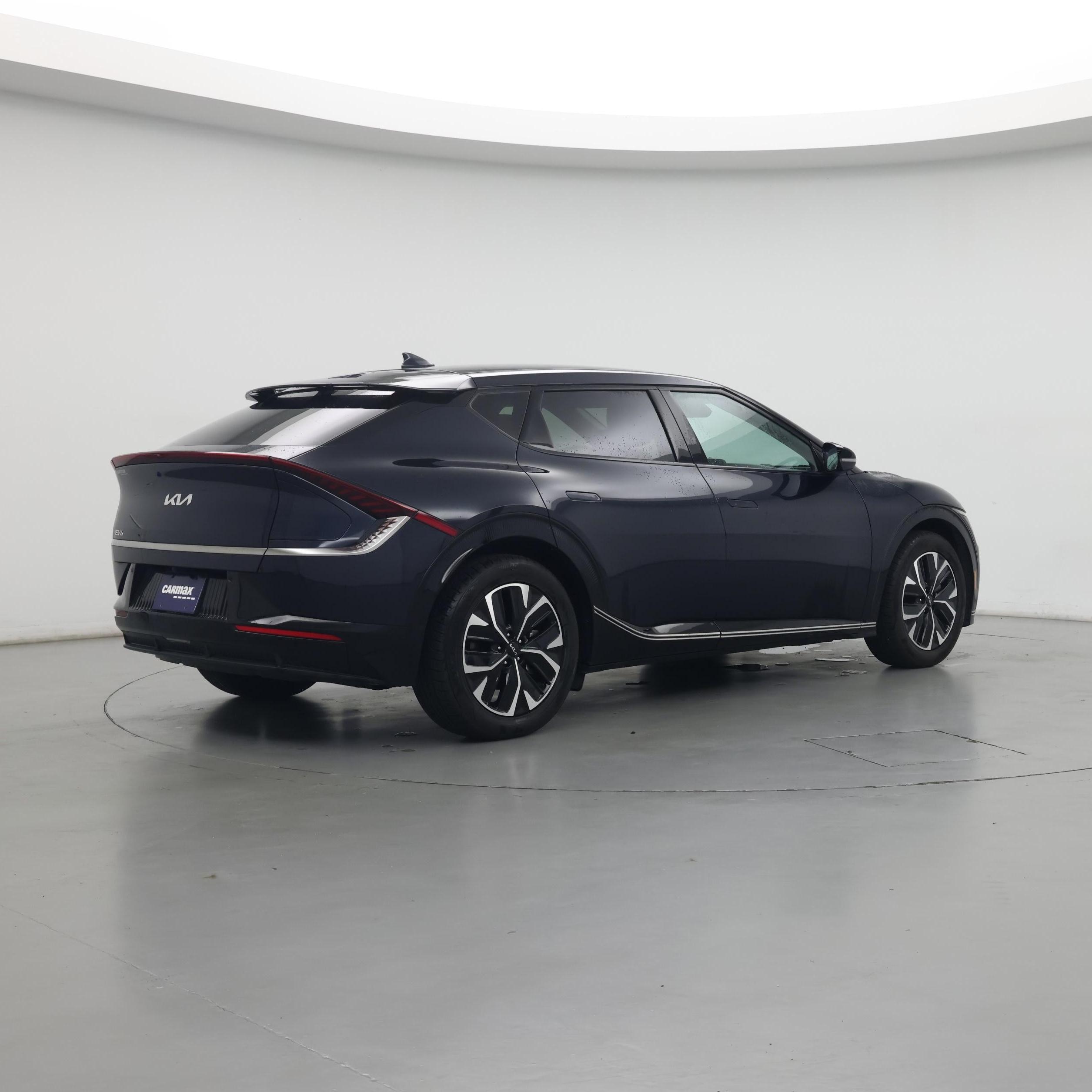 Thumbnail: 2022 Kia EV6 - 6