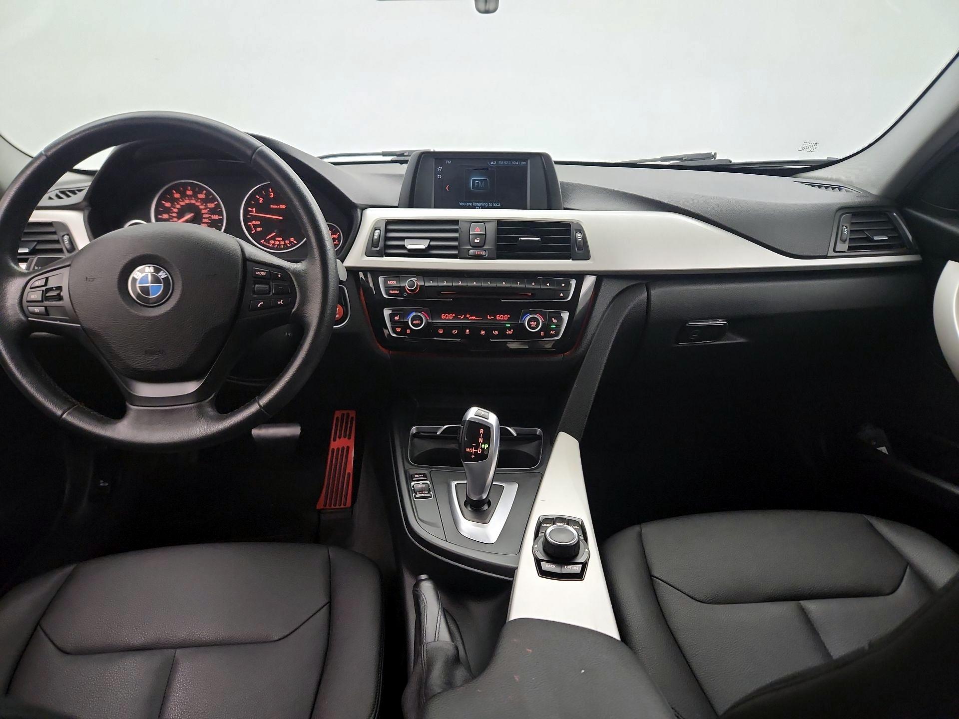 Thumbnail: 2018 BMW 3 Series - 9