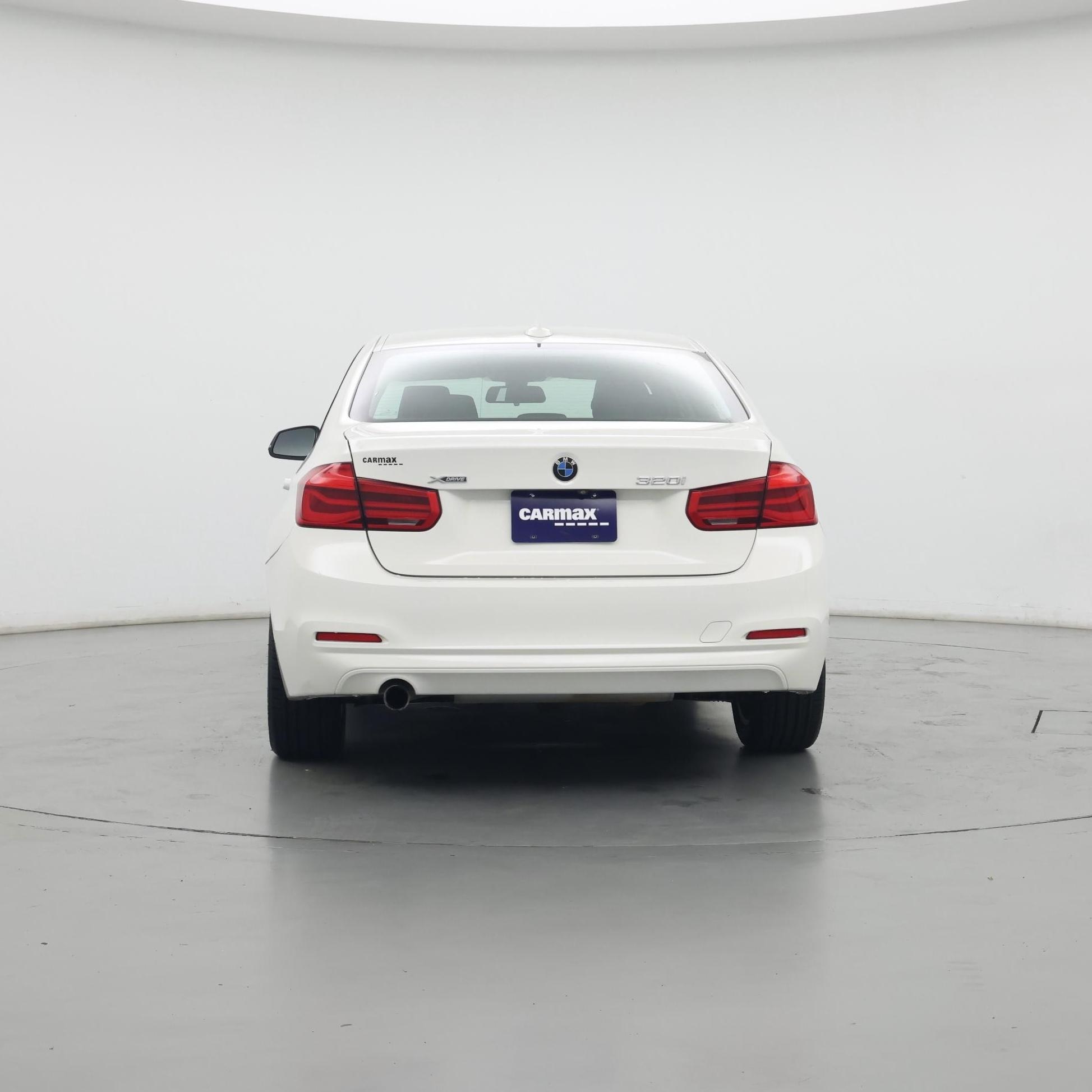 Thumbnail: 2018 BMW 3 Series - 6
