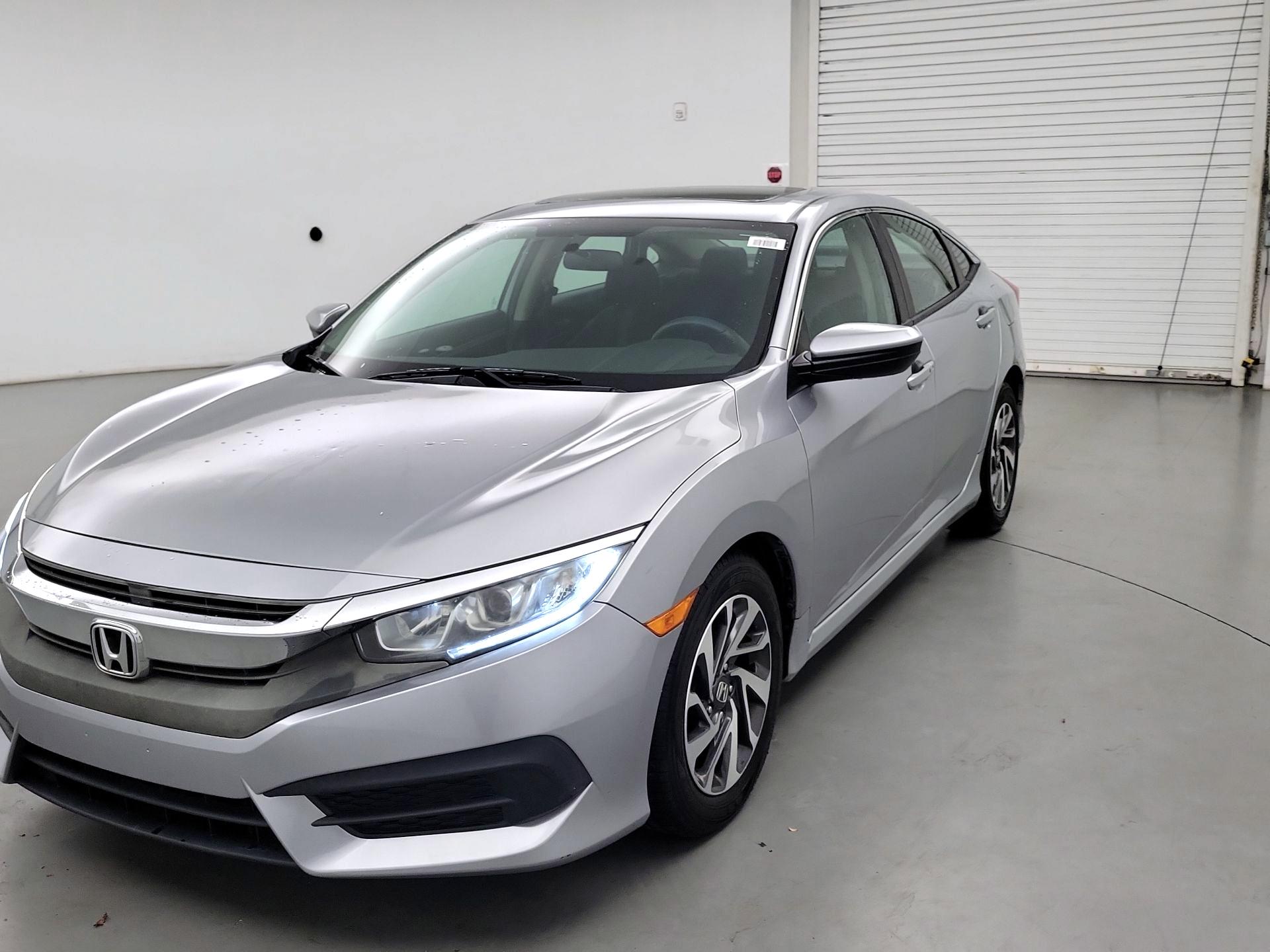 Thumbnail: 2016 Honda Civic - 3