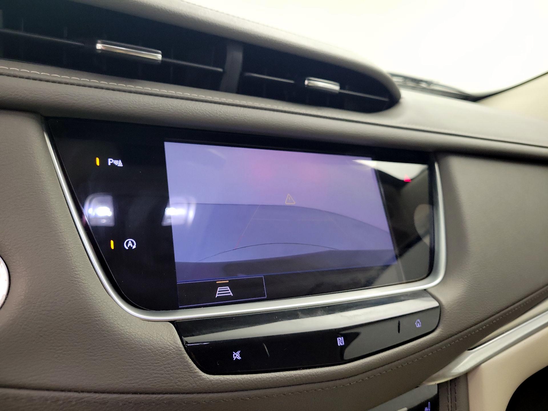 Thumbnail: 2021 Cadillac XT6 - 15