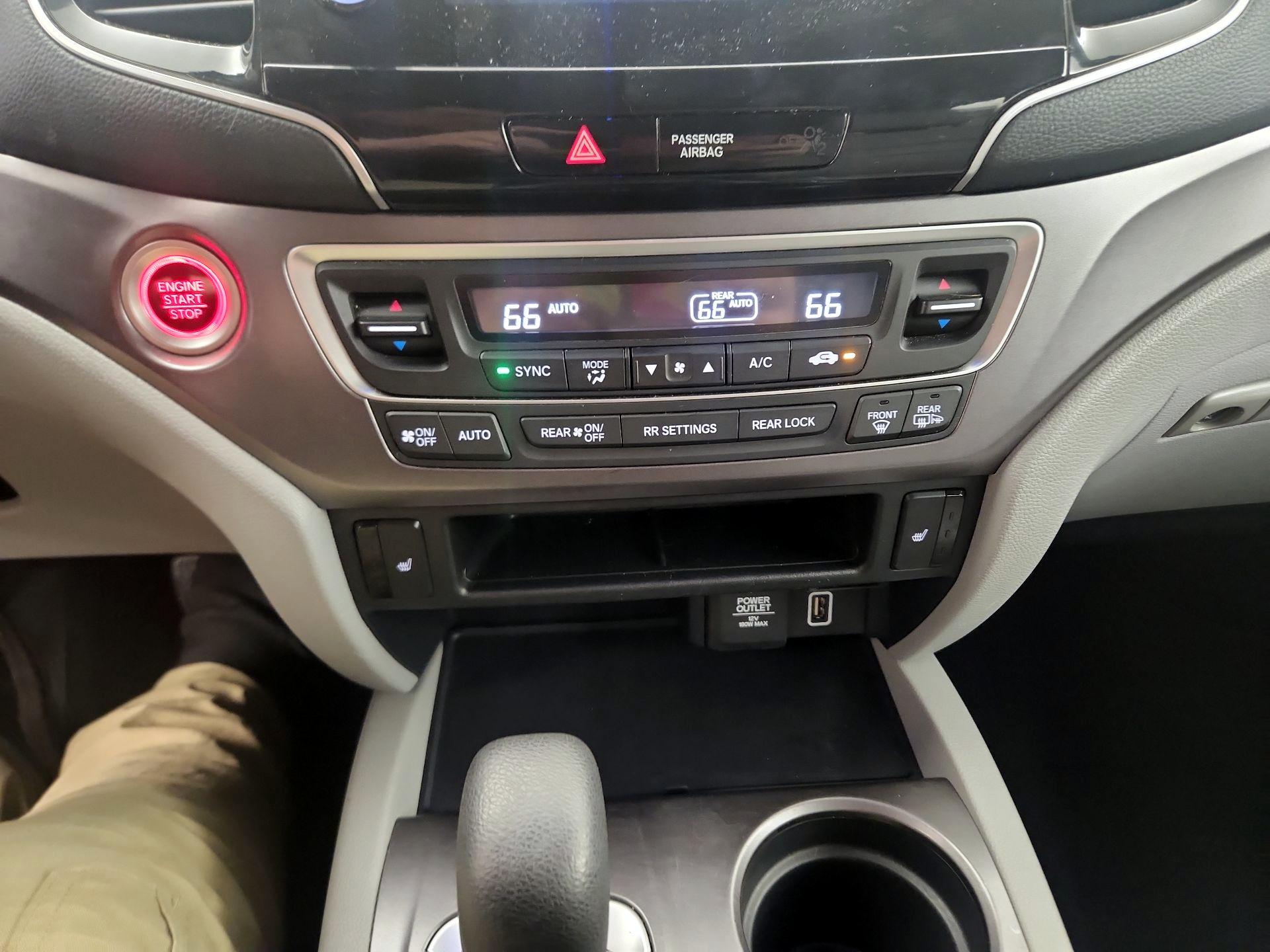 Thumbnail: 2020 Honda Pilot - 16