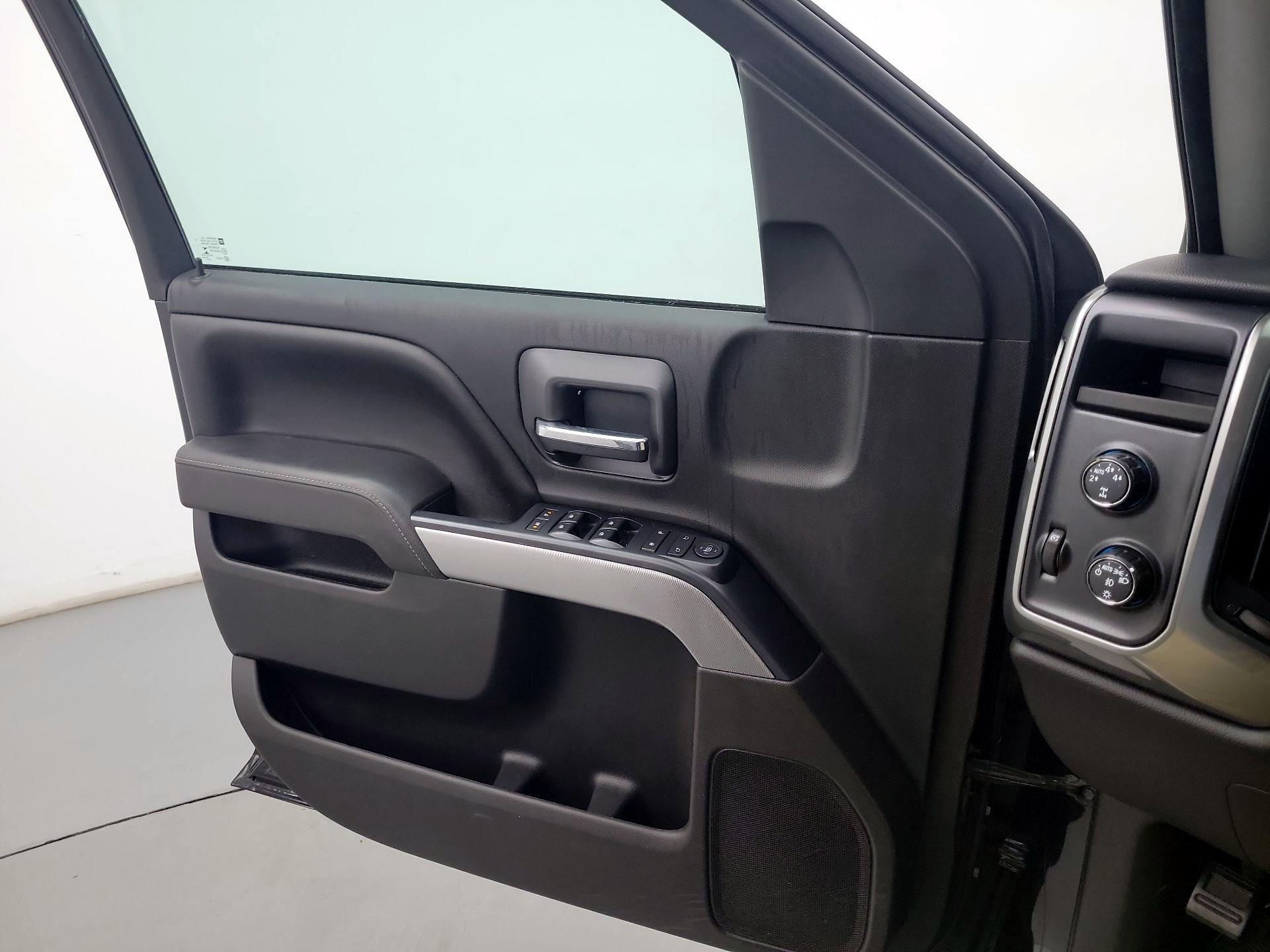 Thumbnail: 2016 Chevrolet Silverado 1500 - 12