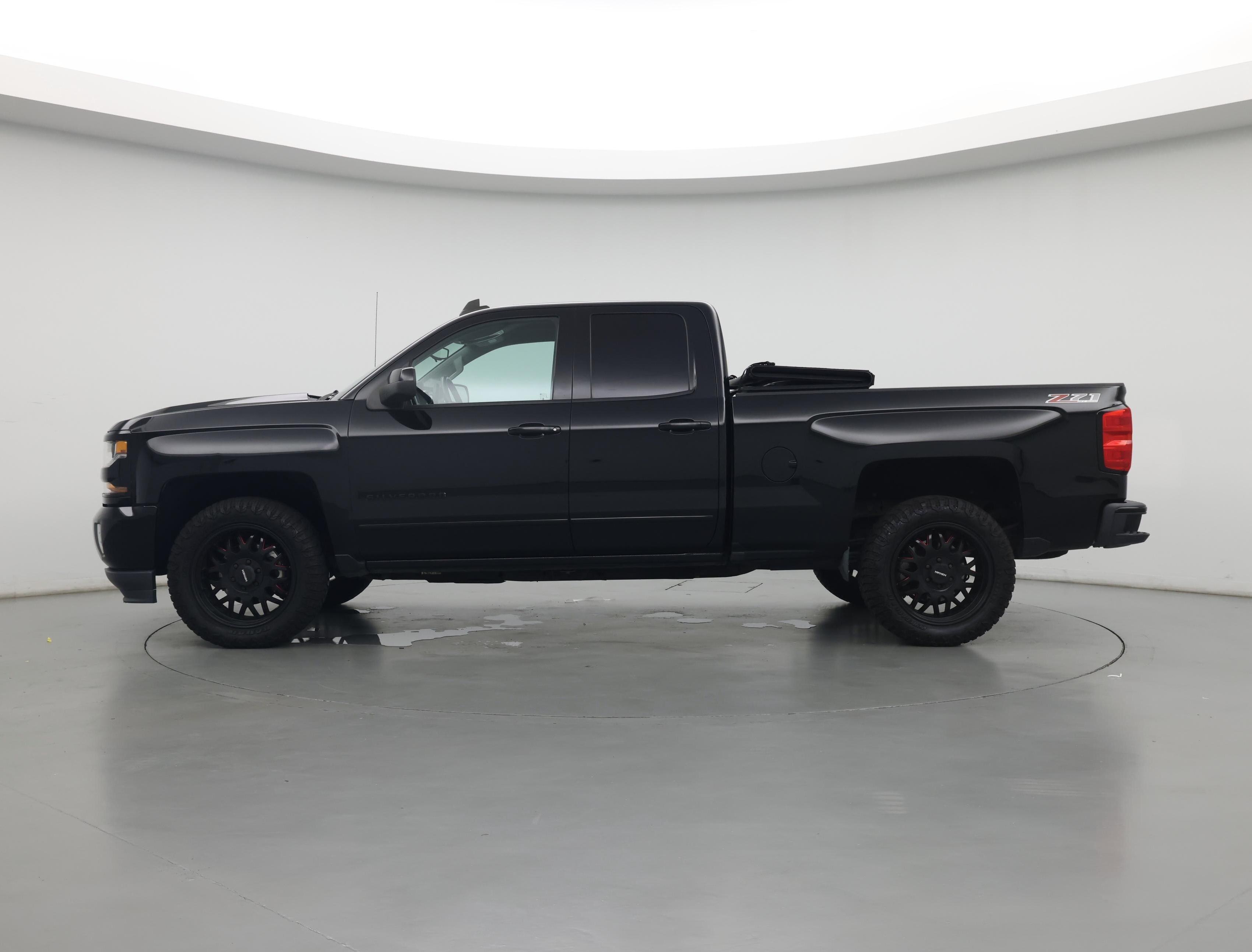 Thumbnail: 2016 Chevrolet Silverado 1500 - 3