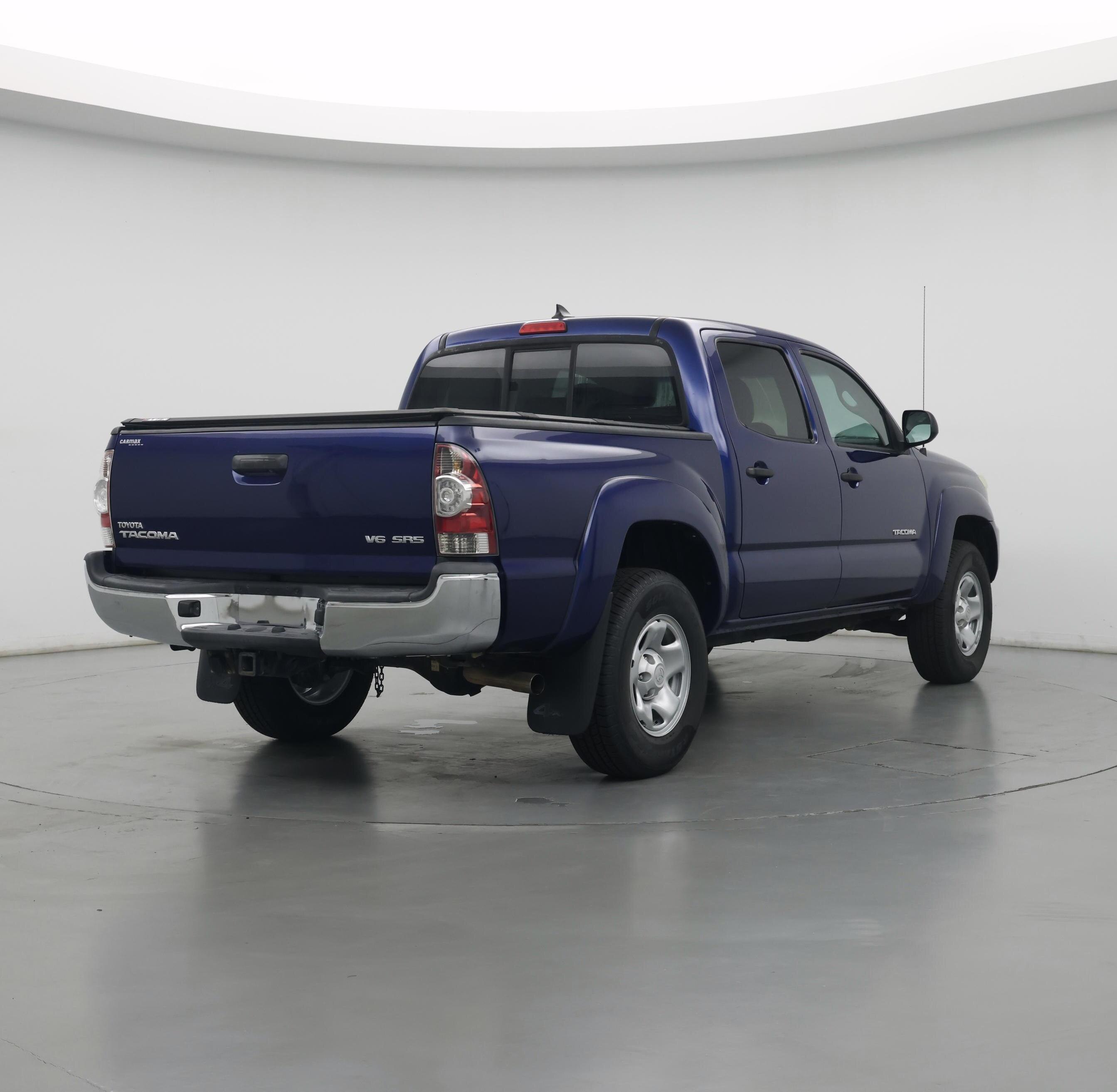 Thumbnail: 2015 Toyota Tacoma - 8