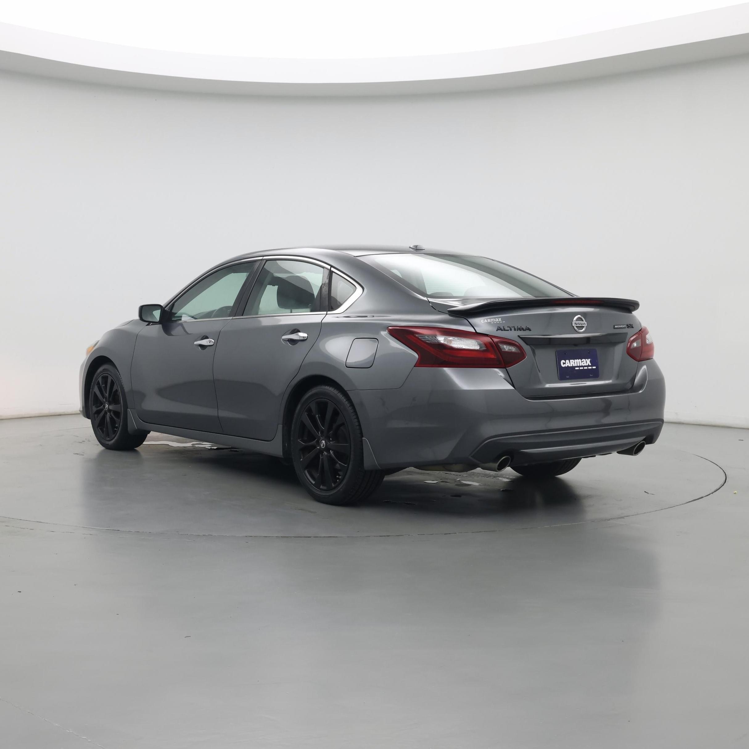 Thumbnail: 2018 Nissan Altima - 2