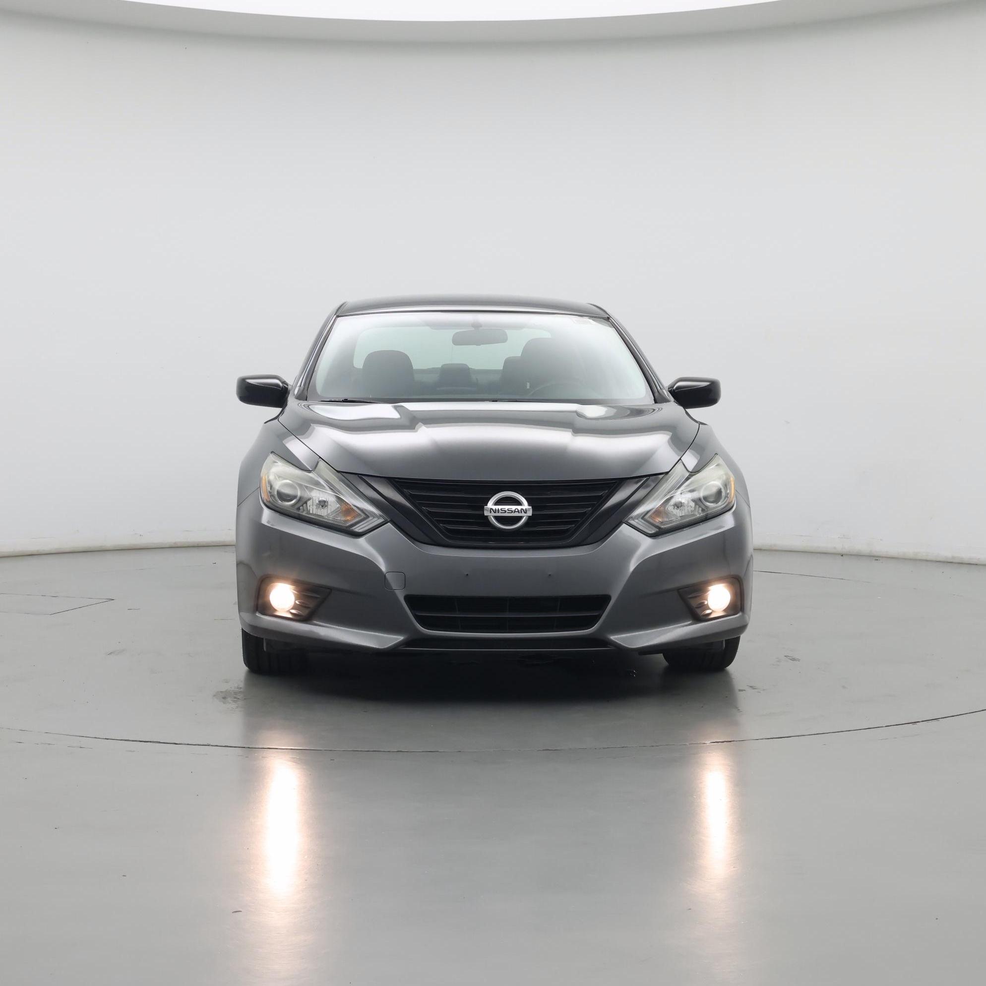 Thumbnail: 2018 Nissan Altima - 5