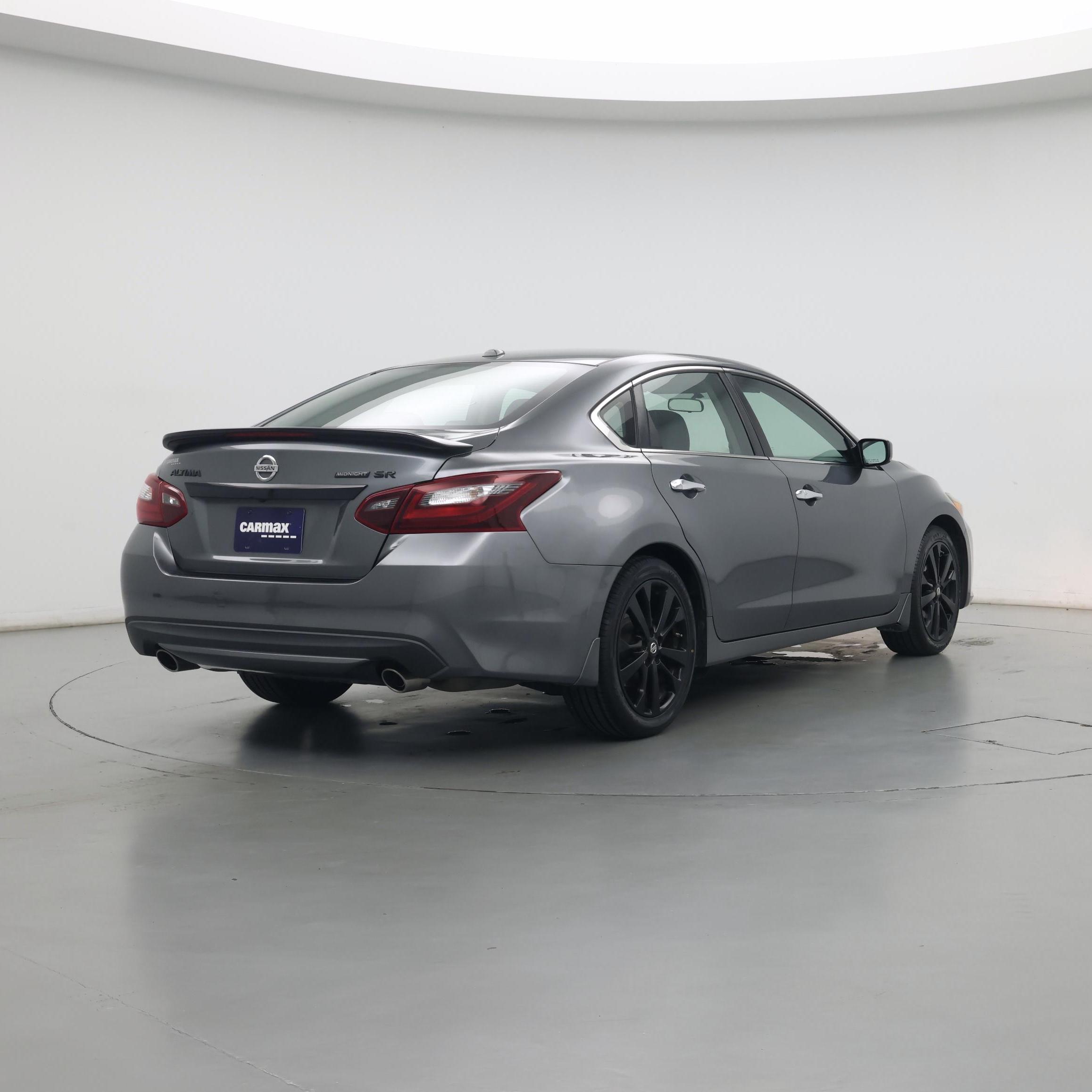 Thumbnail: 2018 Nissan Altima - 8