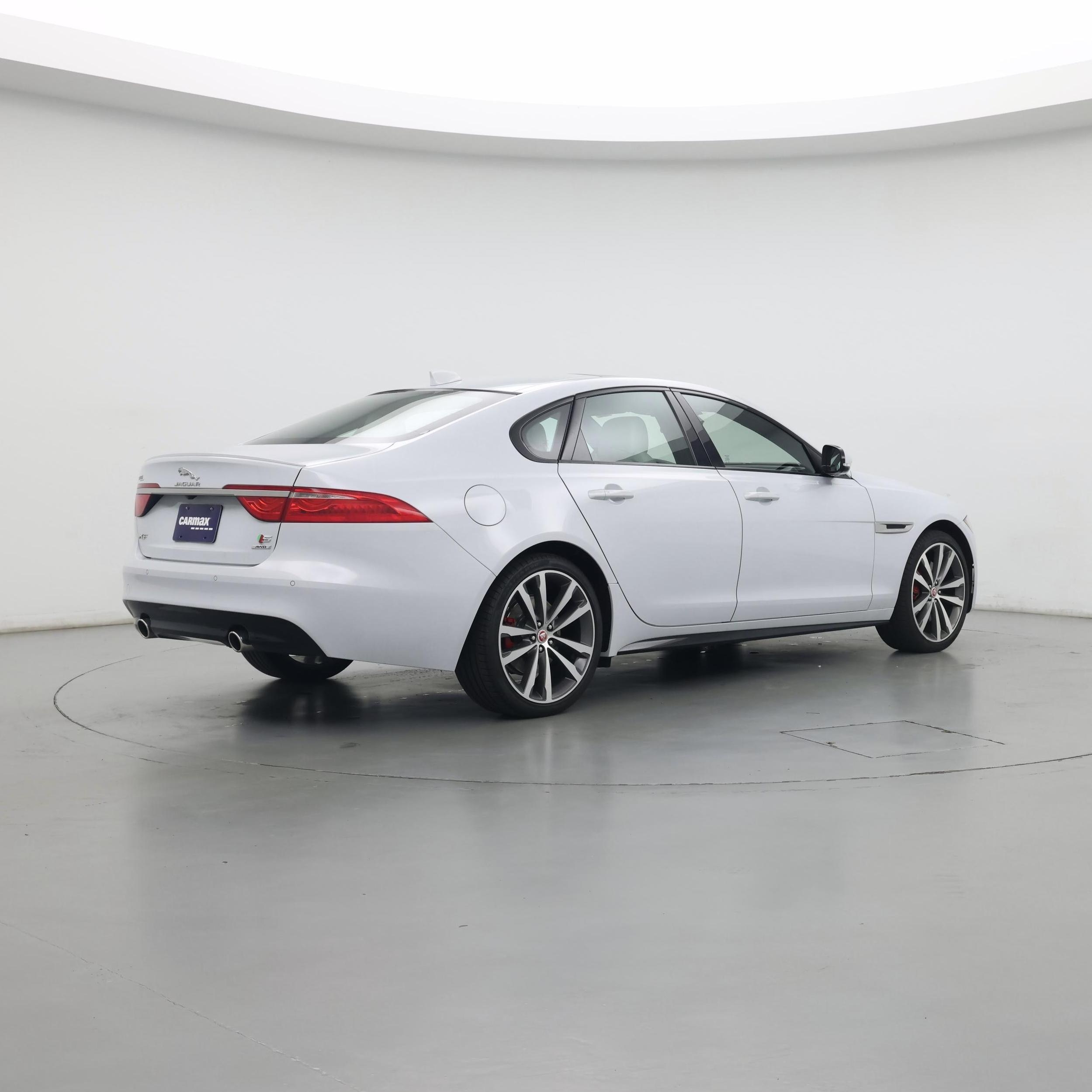 Thumbnail: 2018 Jaguar XF - 7