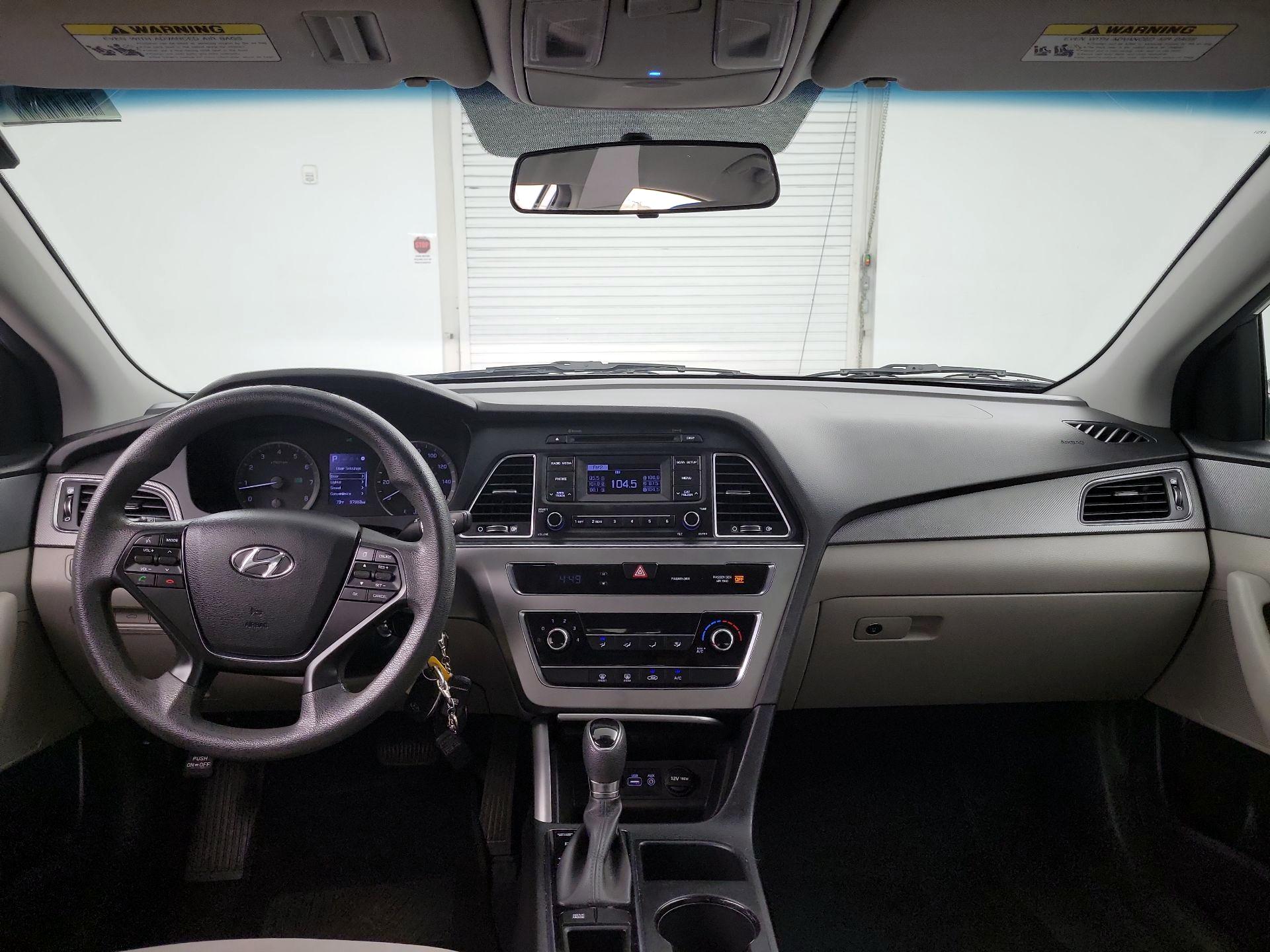Thumbnail: 2017 Hyundai Sonata - 9