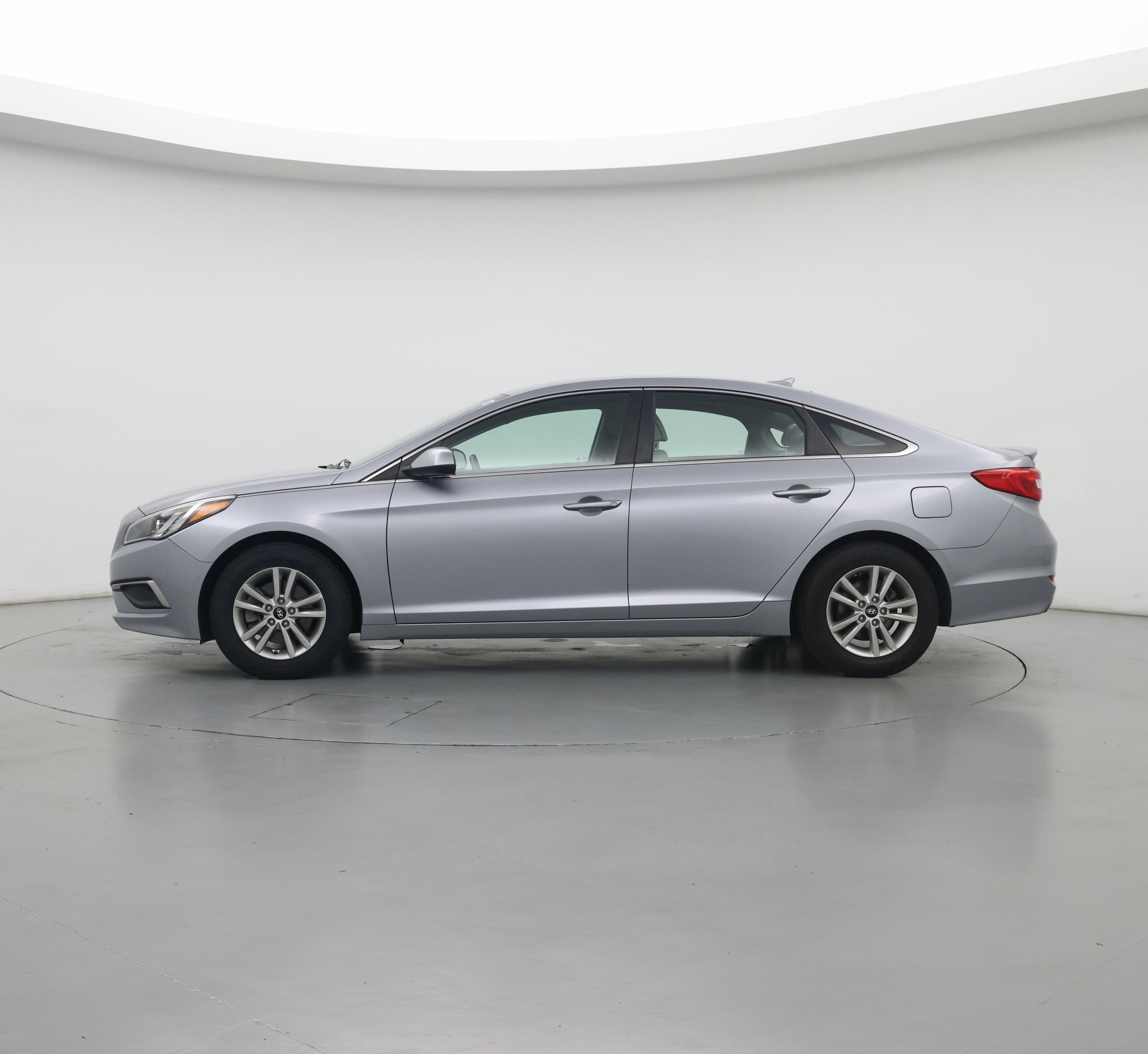 Thumbnail: 2017 Hyundai Sonata - 3