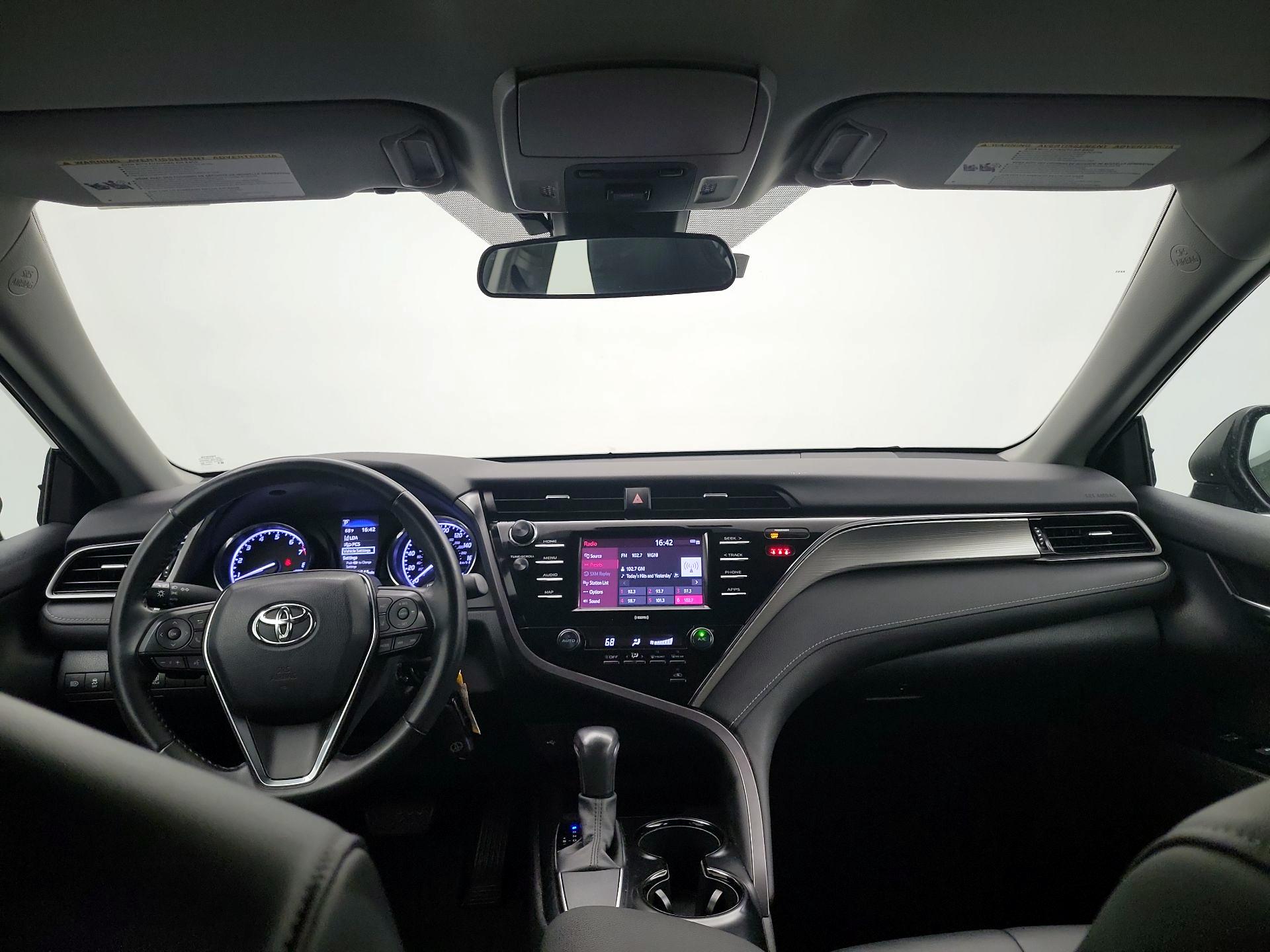 Thumbnail: 2020 Toyota Camry - 9