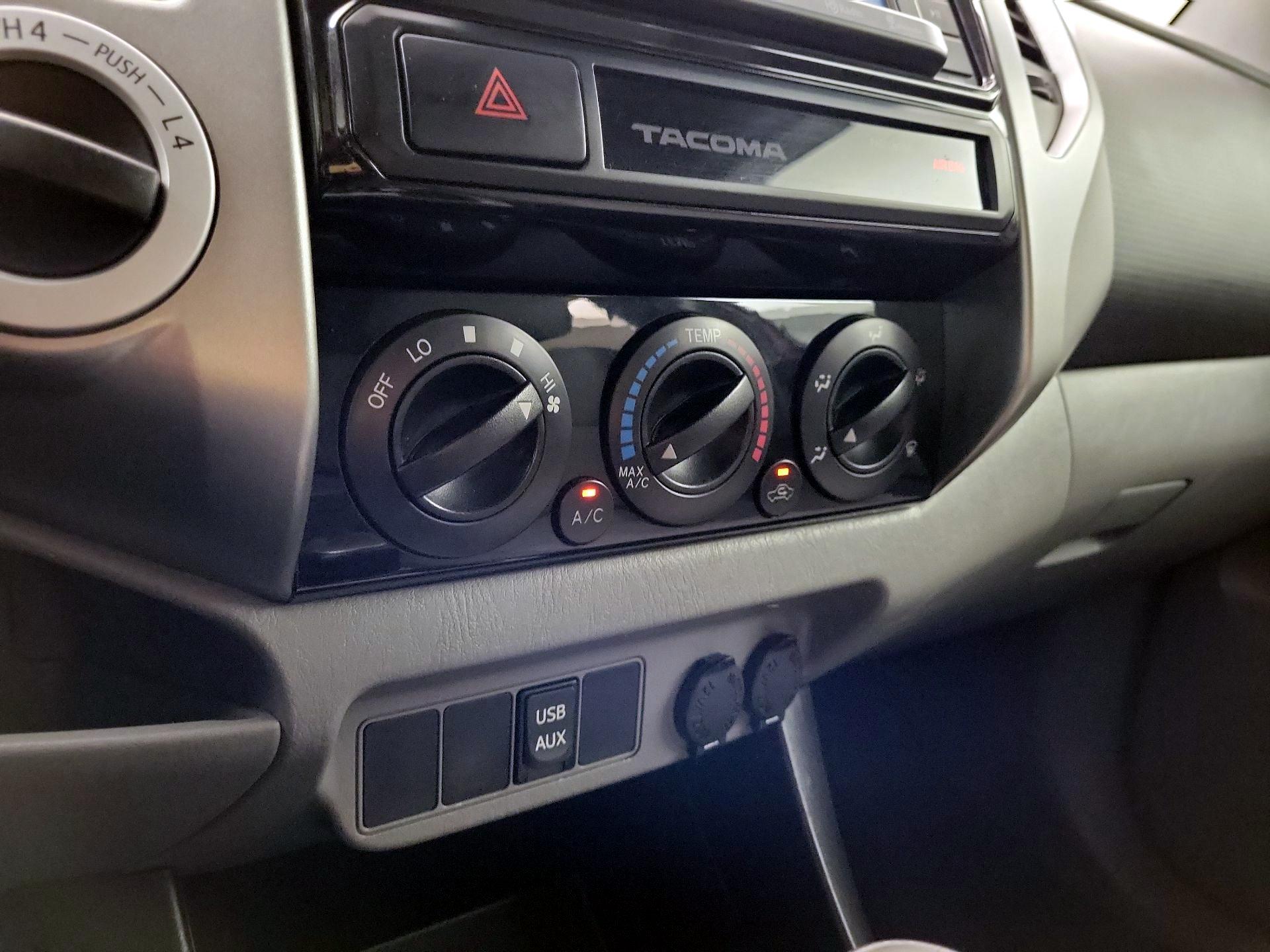 Thumbnail: 2015 Toyota Tacoma - 16