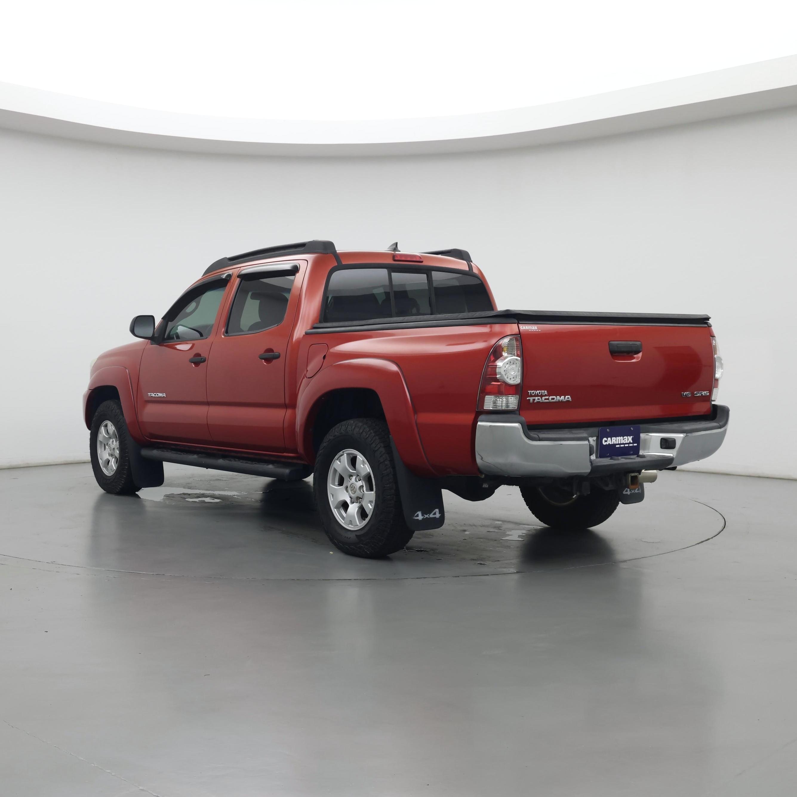 Thumbnail: 2015 Toyota Tacoma - 2