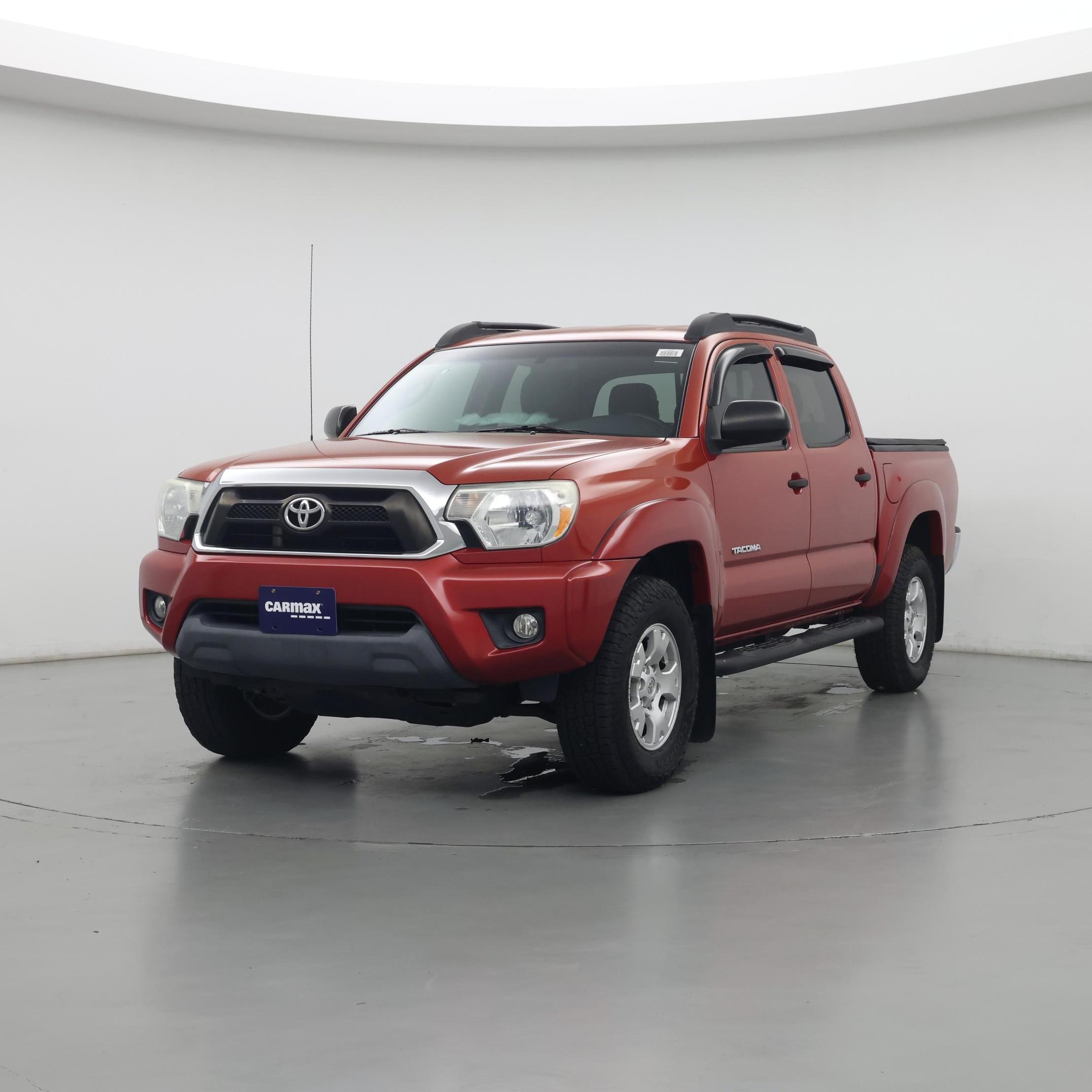 Thumbnail: 2015 Toyota Tacoma - 4