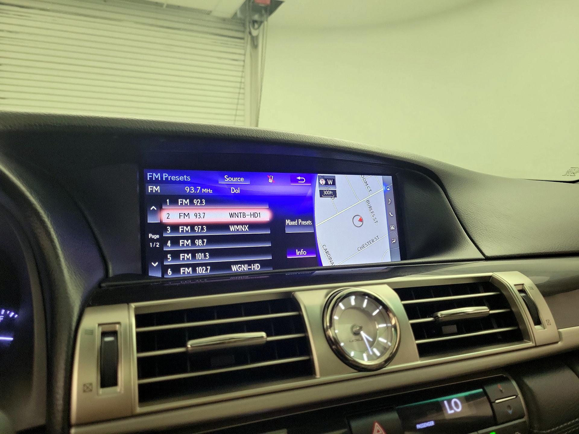 Thumbnail: 2016 Lexus LS - 16