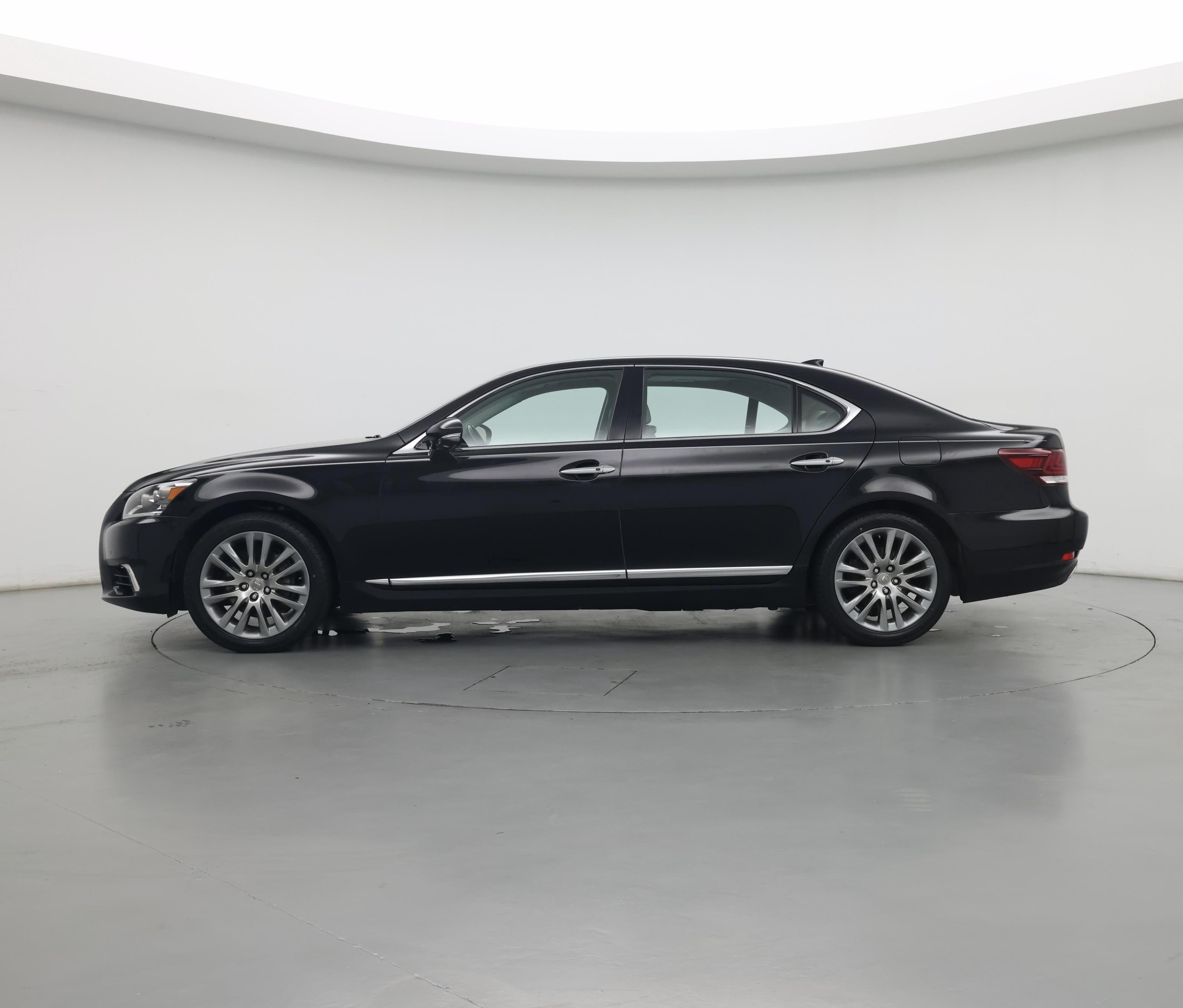 Thumbnail: 2016 Lexus LS - 3