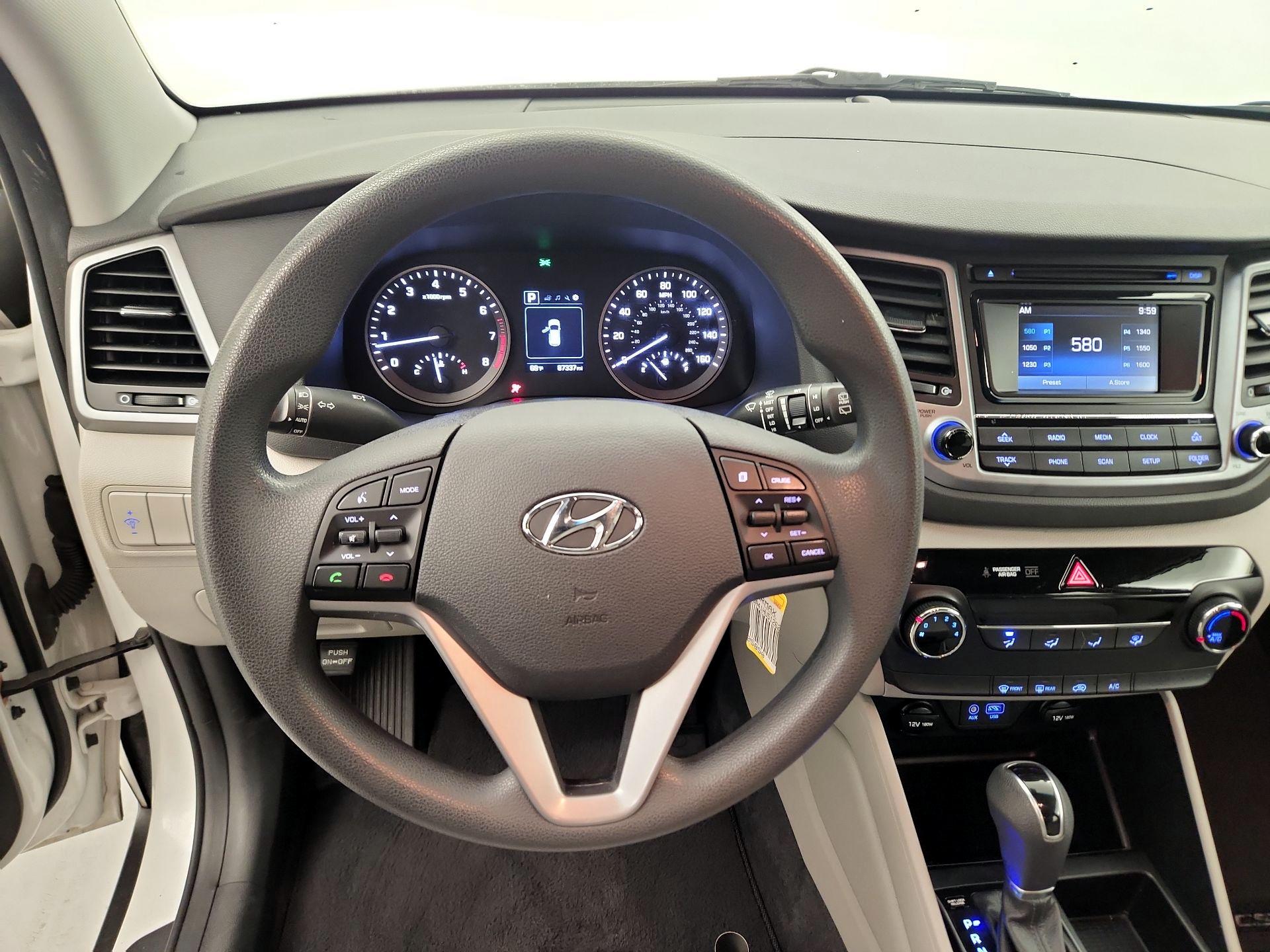 Thumbnail: 2017 Hyundai Tucson - 10