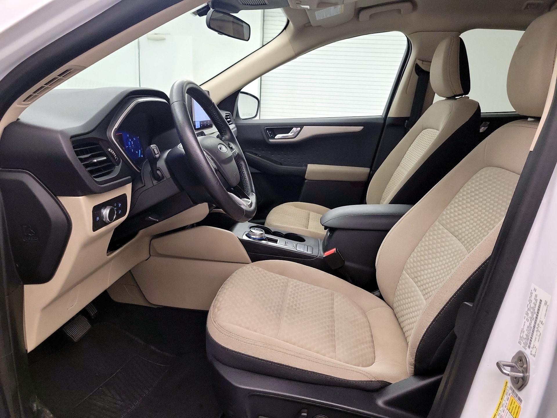Thumbnail: 2020 Ford Escape - 11