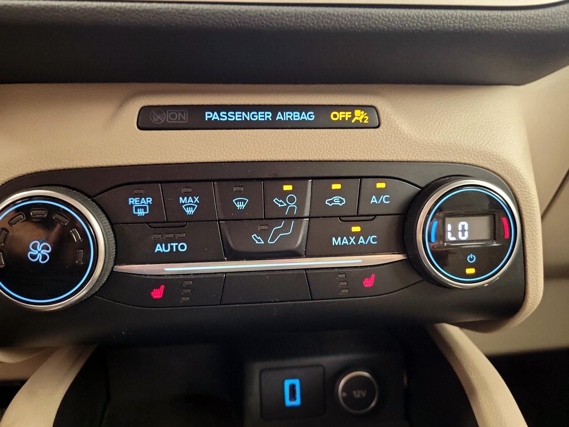 Thumbnail: 2020 Ford Escape - 16