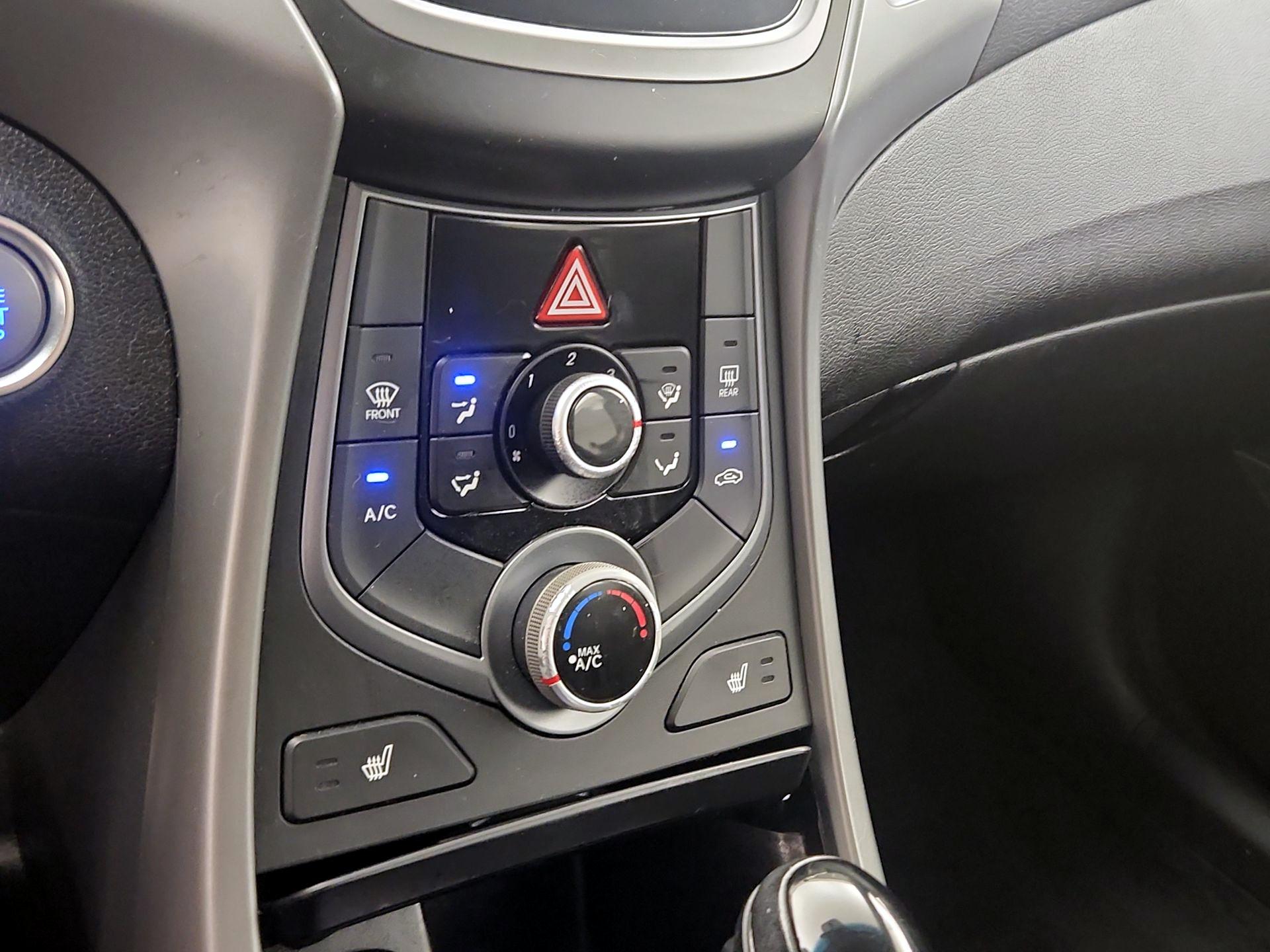 Thumbnail: 2014 Hyundai Elantra - 16