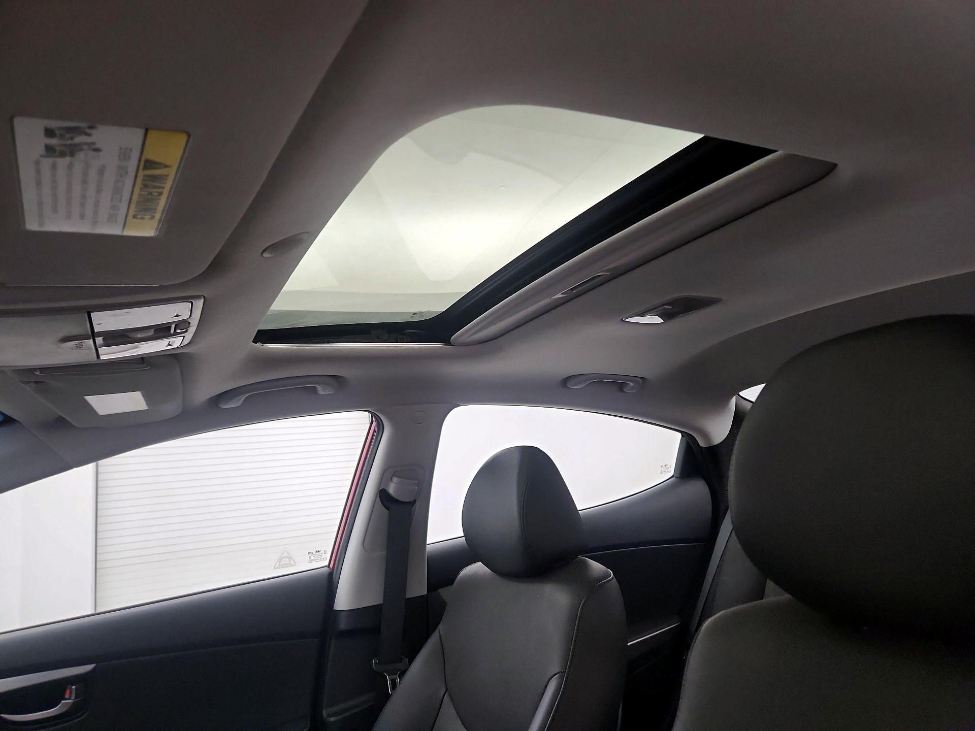 Thumbnail: 2014 Hyundai Elantra - 19
