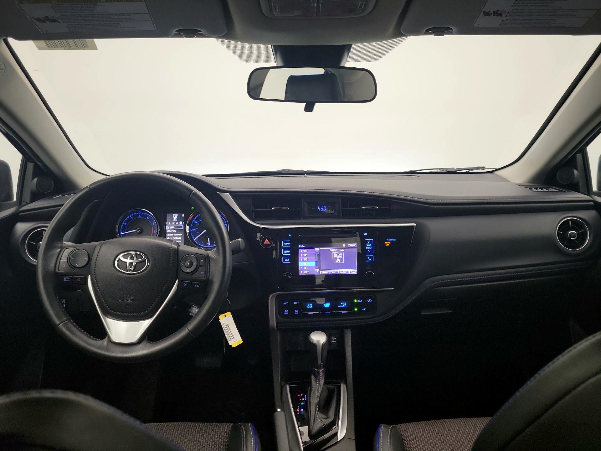 Thumbnail: 2018 Toyota Corolla - 9
