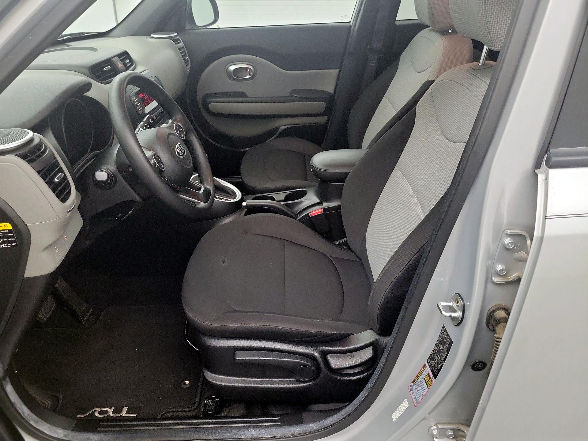 Thumbnail: 2016 Kia Soul - 11