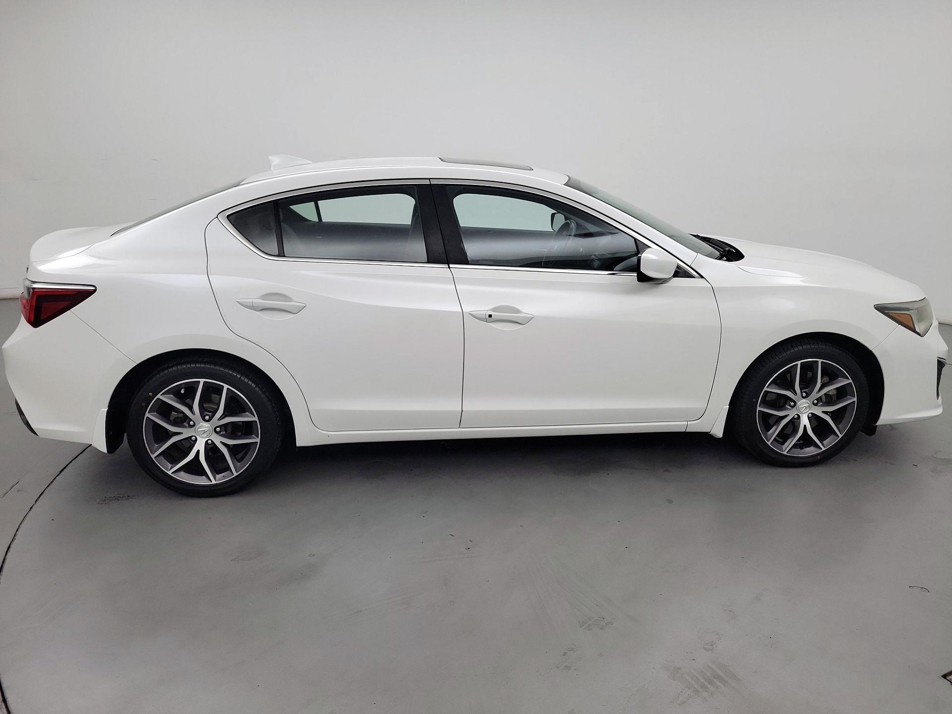 Thumbnail: 2019 Acura ILX - 4