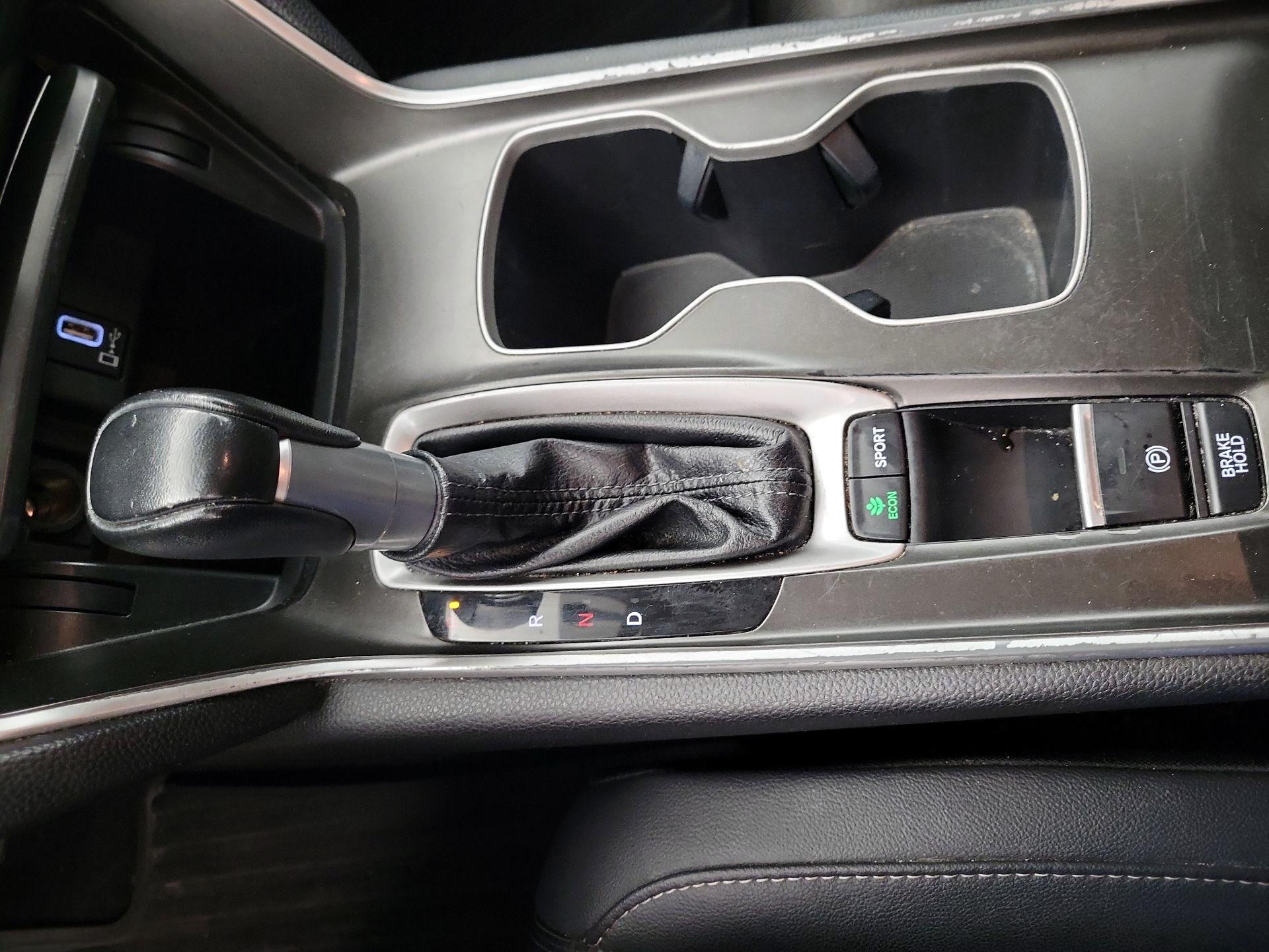 Thumbnail: 2019 Honda Accord - 17