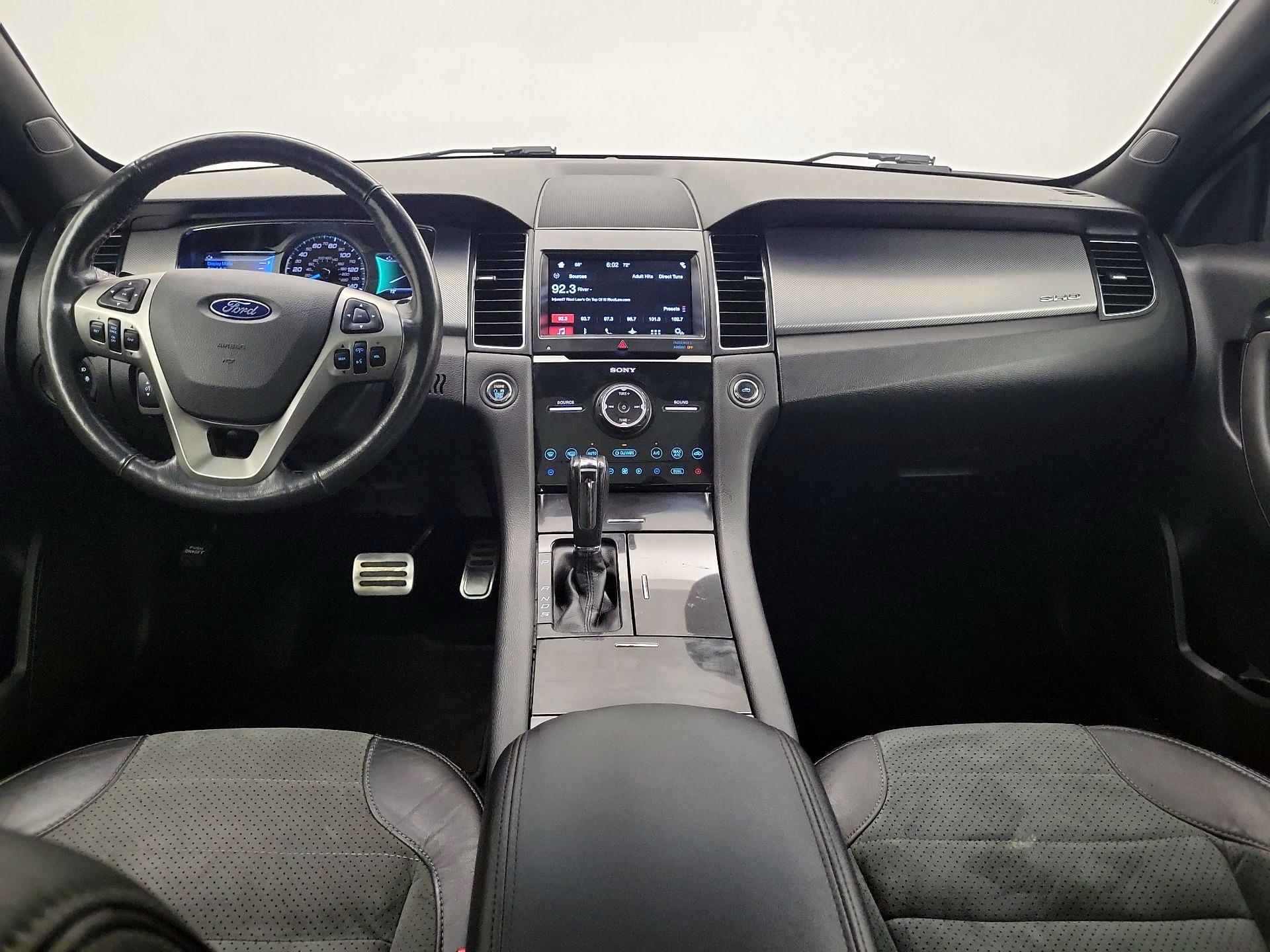 Thumbnail: 2016 Ford Taurus - 9