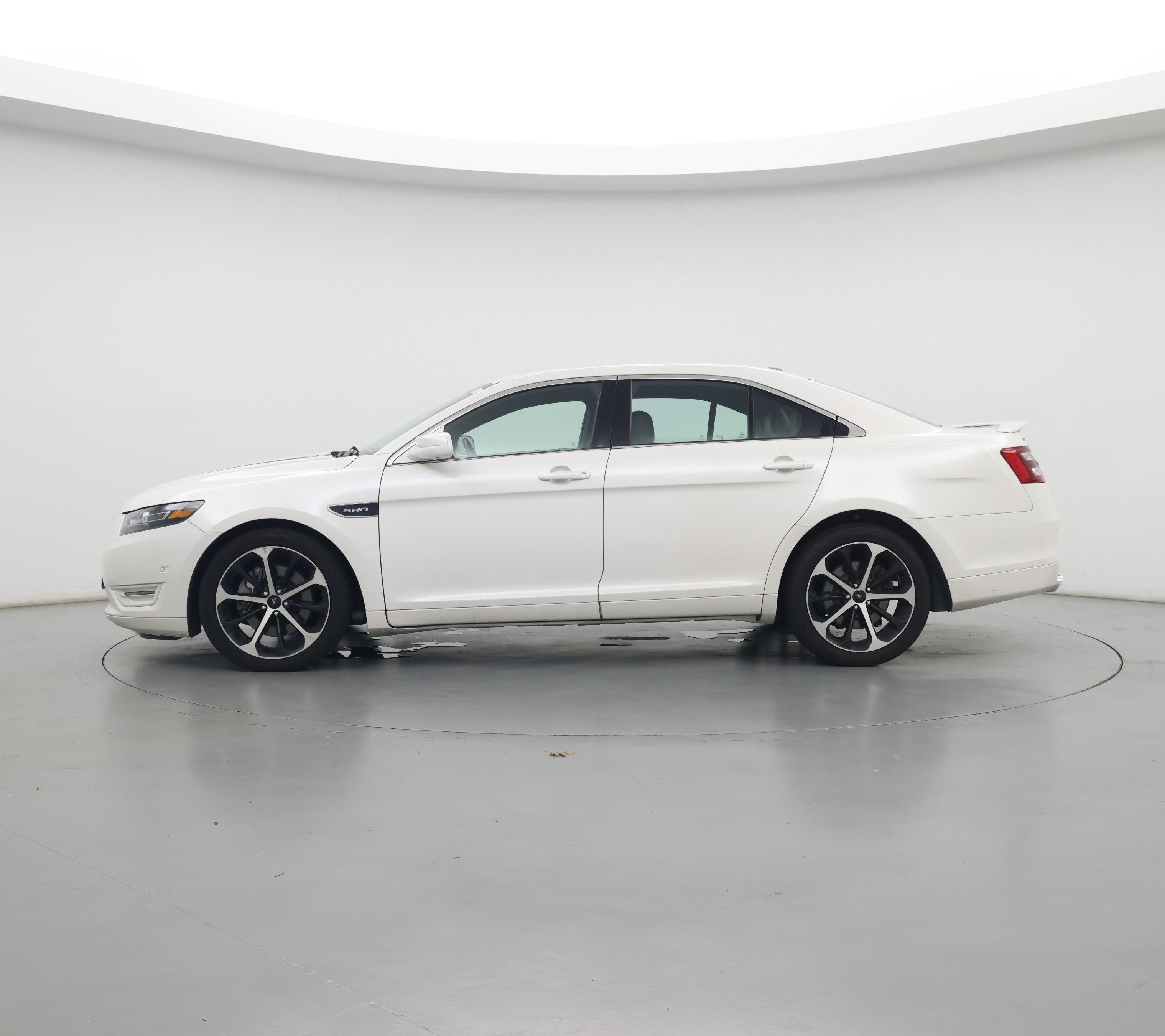 Thumbnail: 2016 Ford Taurus - 3