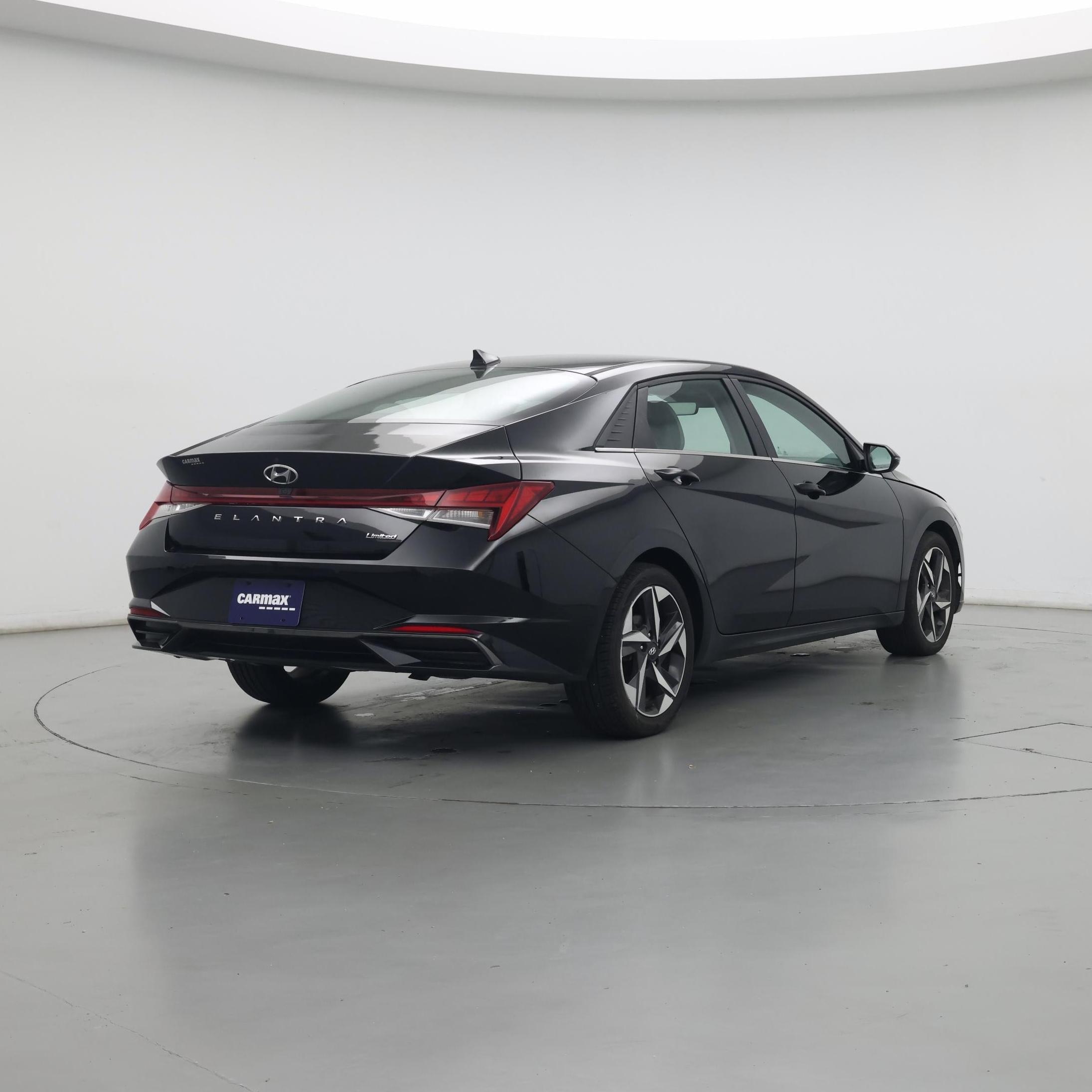 Thumbnail: 2021 Hyundai Elantra - 8