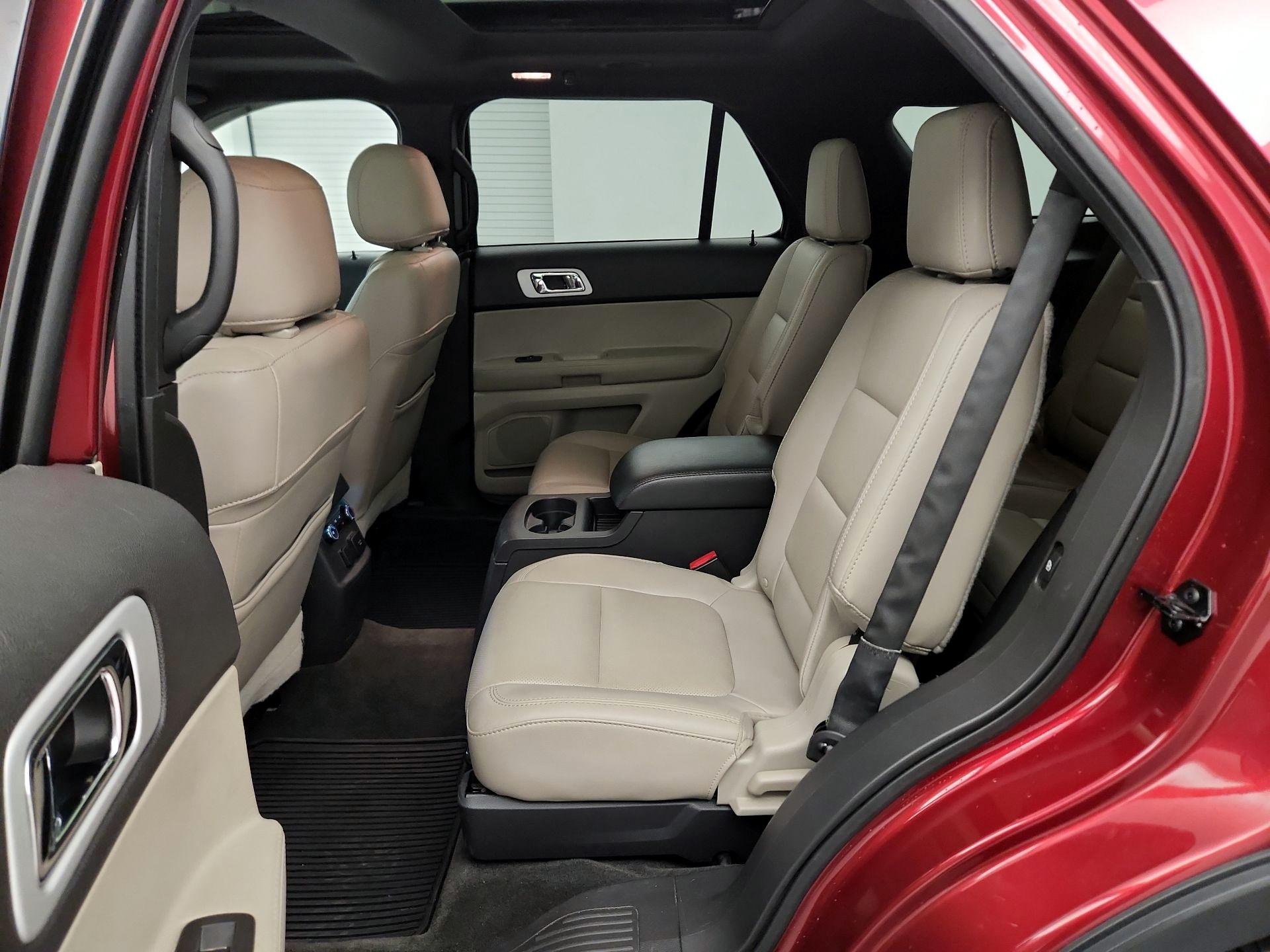 Thumbnail: 2015 Ford Explorer - 19